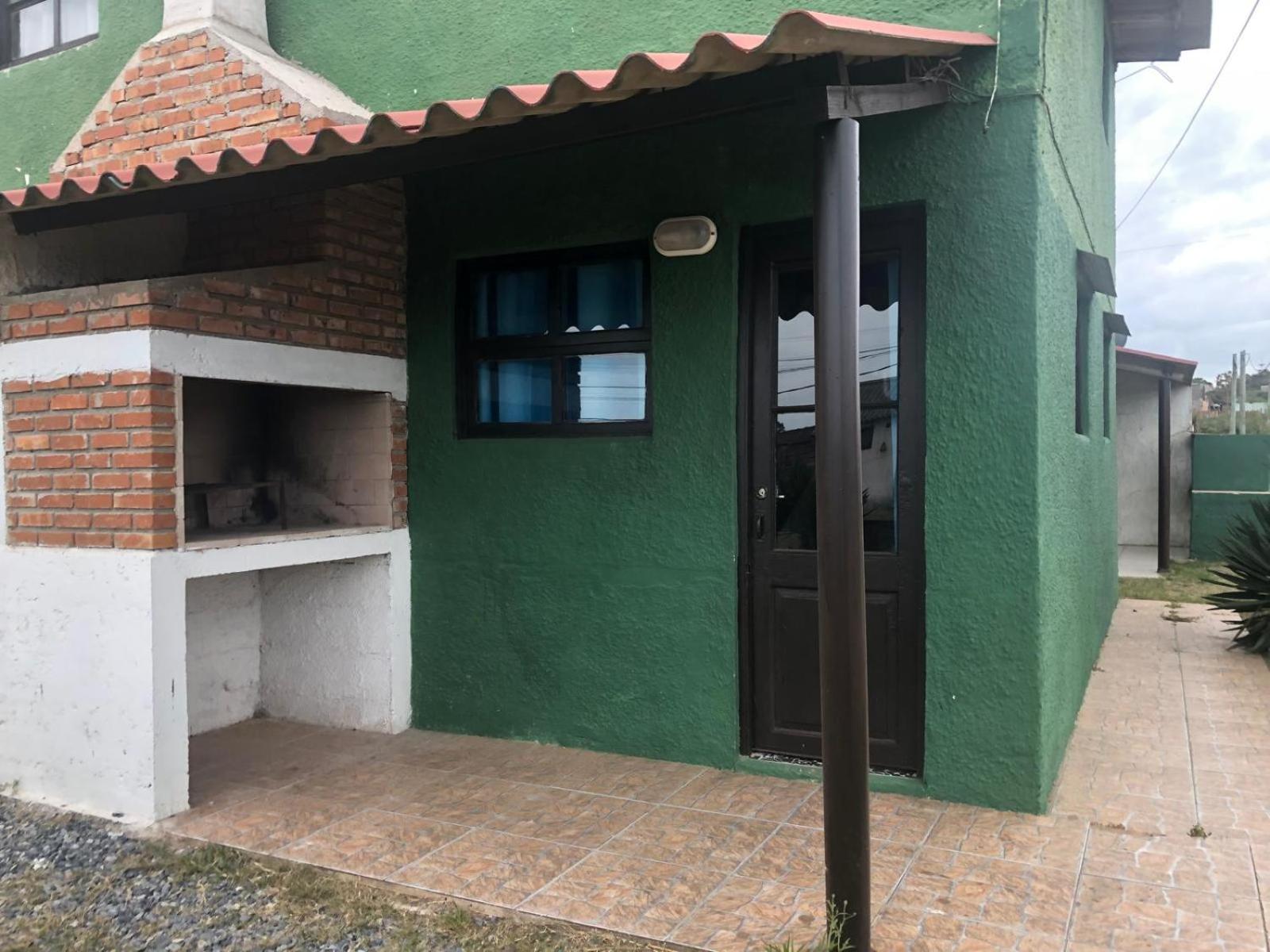 Two-Bedroom House photo 2