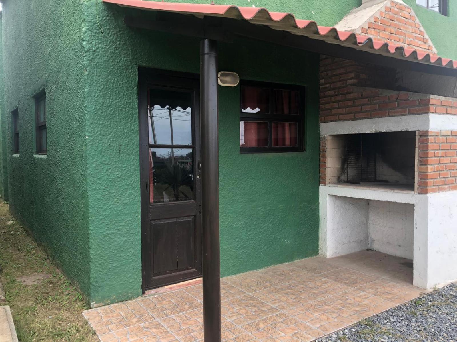 Two-Bedroom House photo 2