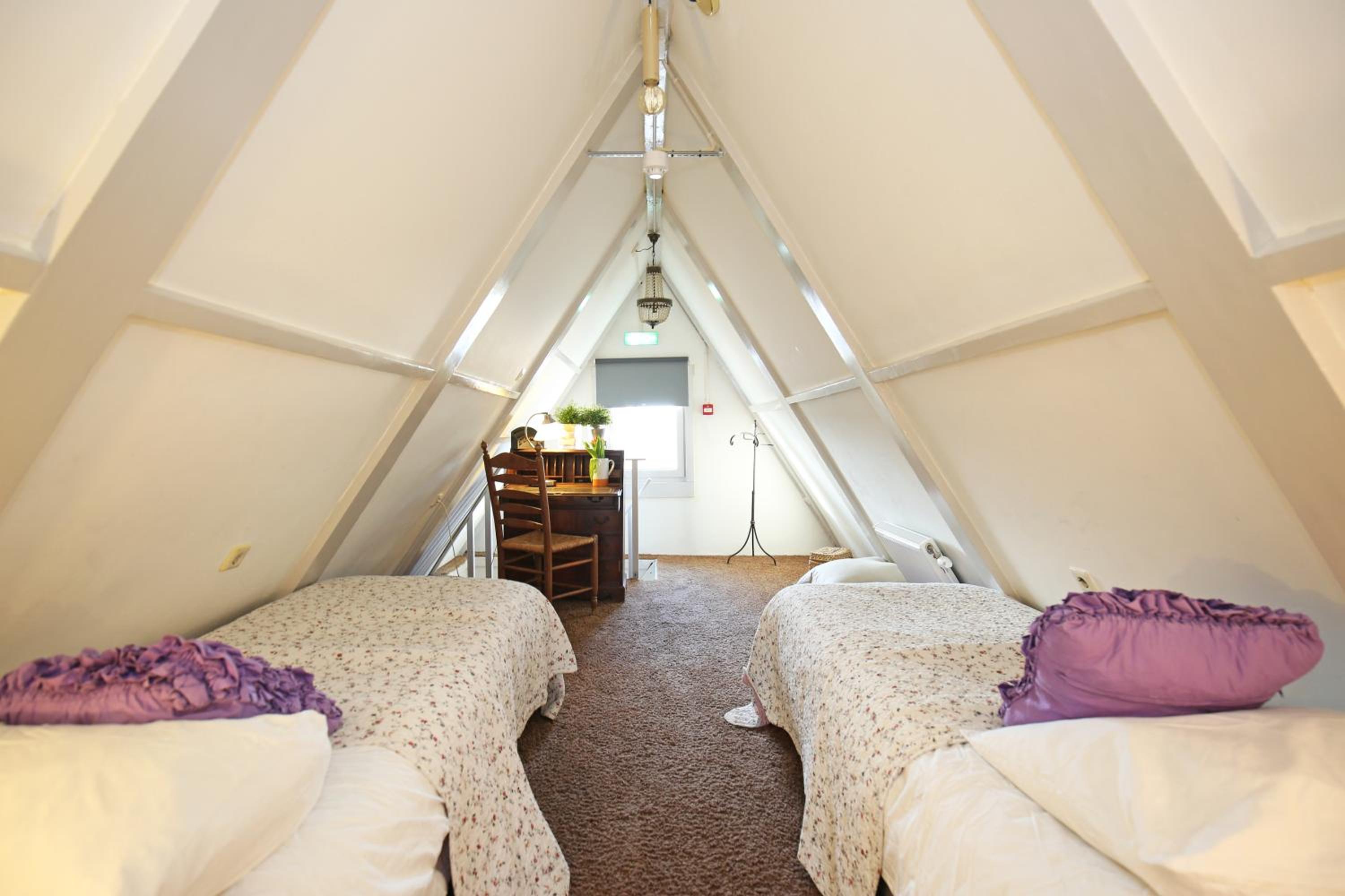 Quadruple Room with Private Bathroom