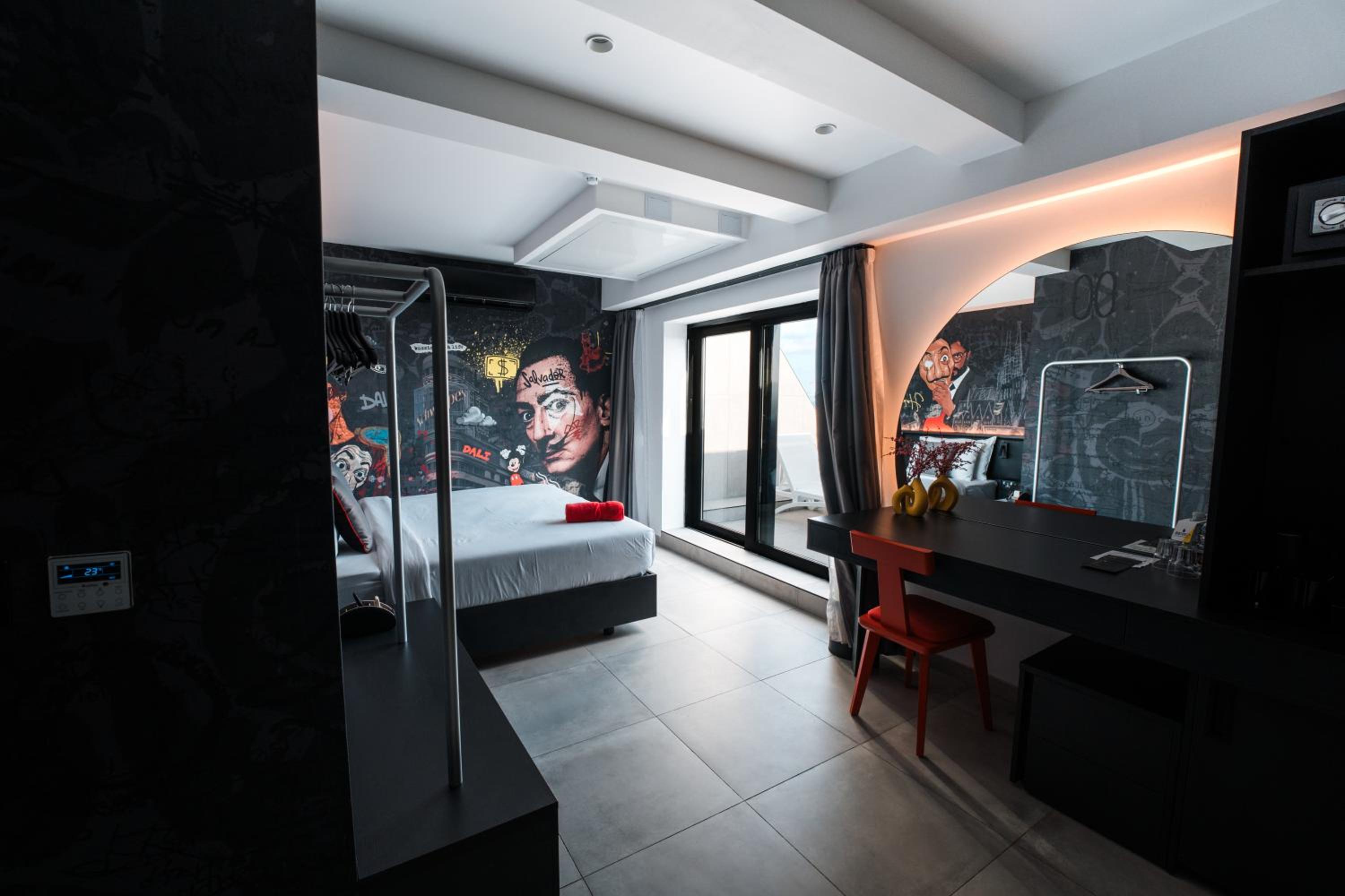 Deluxe Double Room with Balcony and Sea View