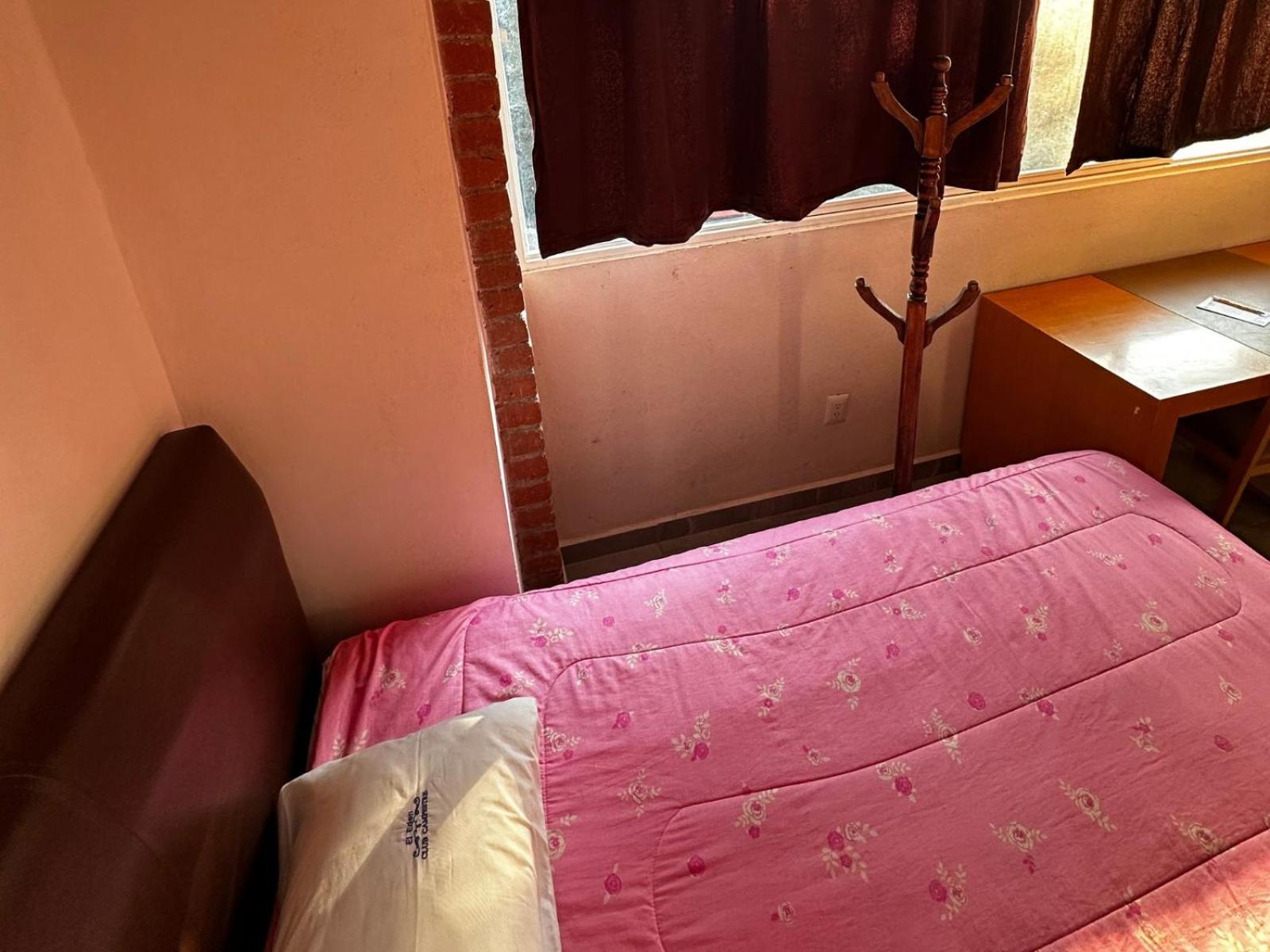 Triple Room with Bathroom photo 3