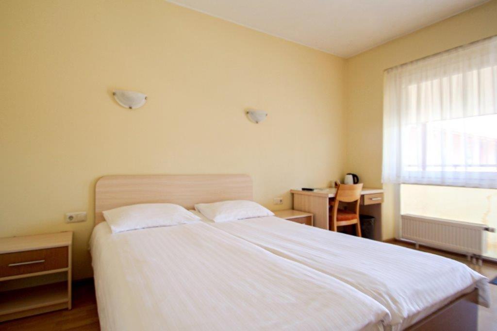 Standard Double Room photo 3