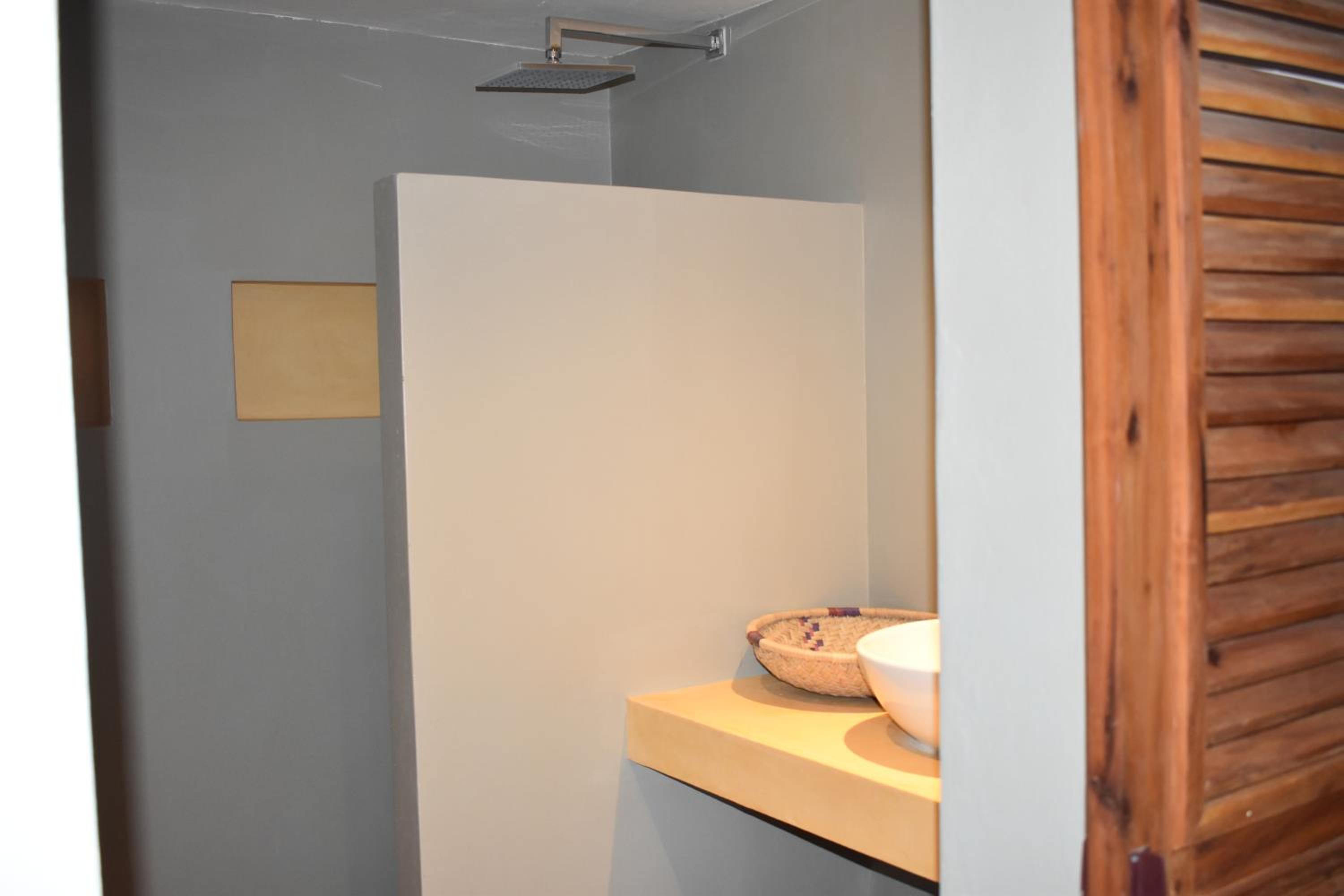 Deluxe Double Room with Balcony photo 3