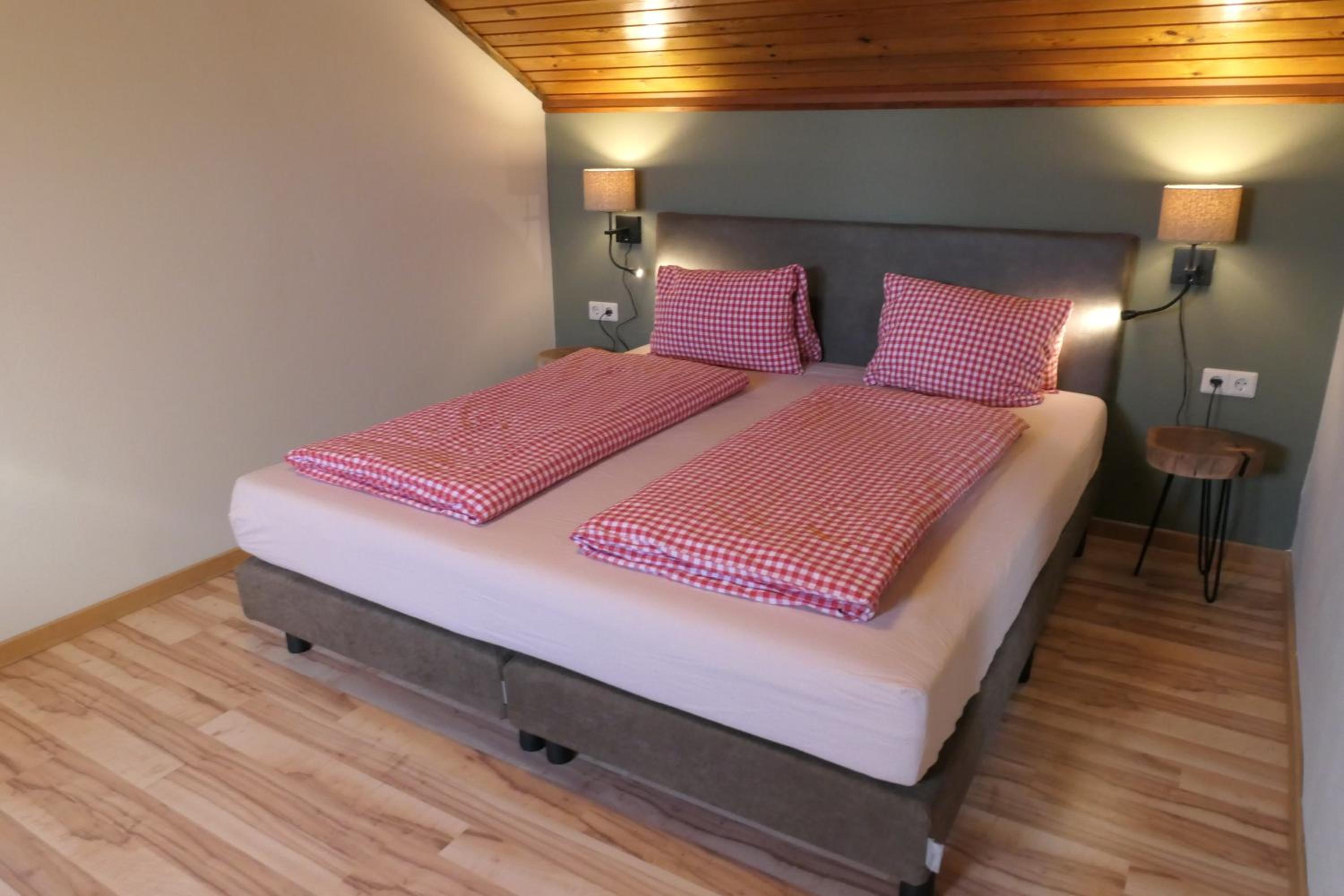 Two-Bedroom Apartment - Penthouse - Photo 5