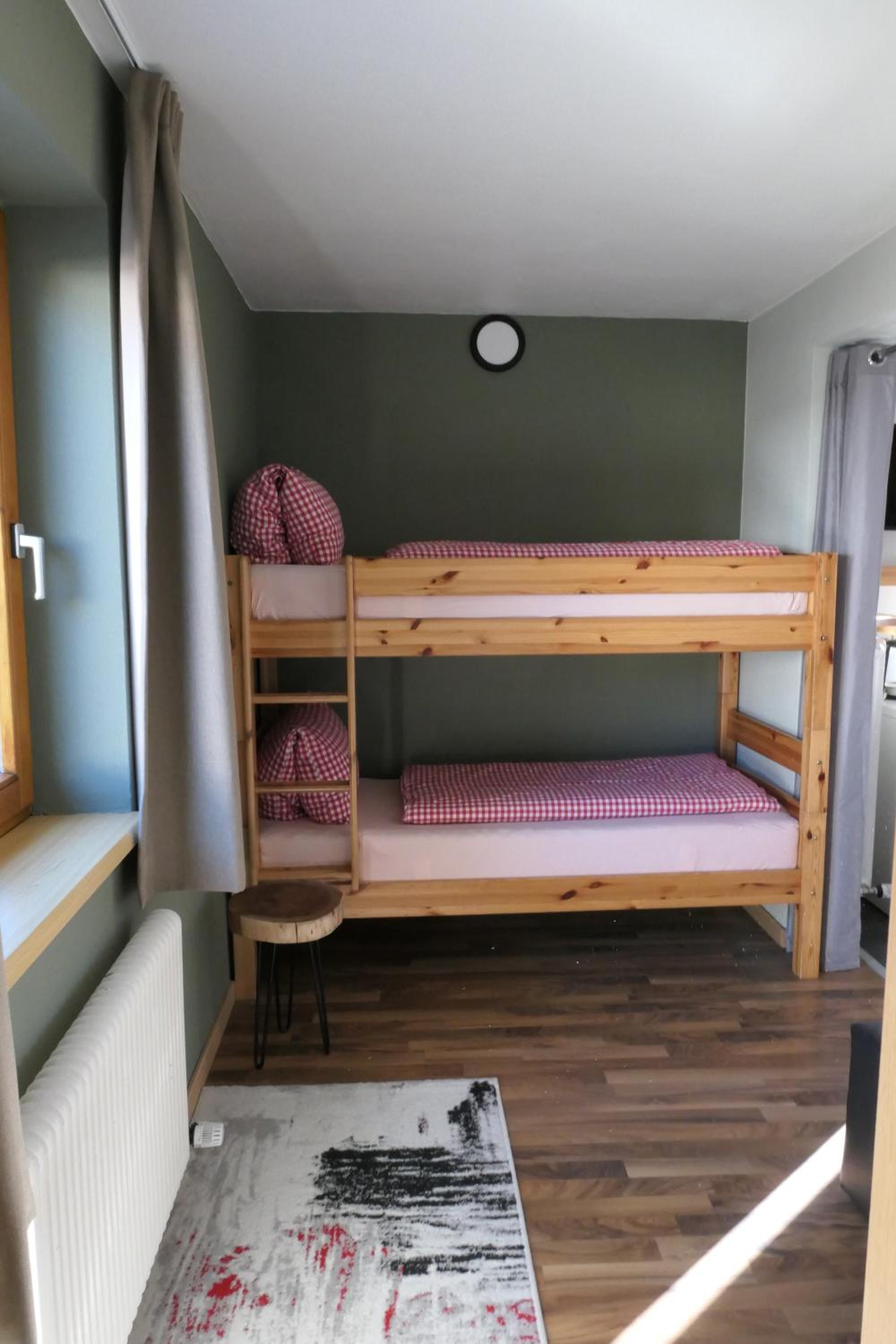 Three-Bedroom Apartment - Photo 8