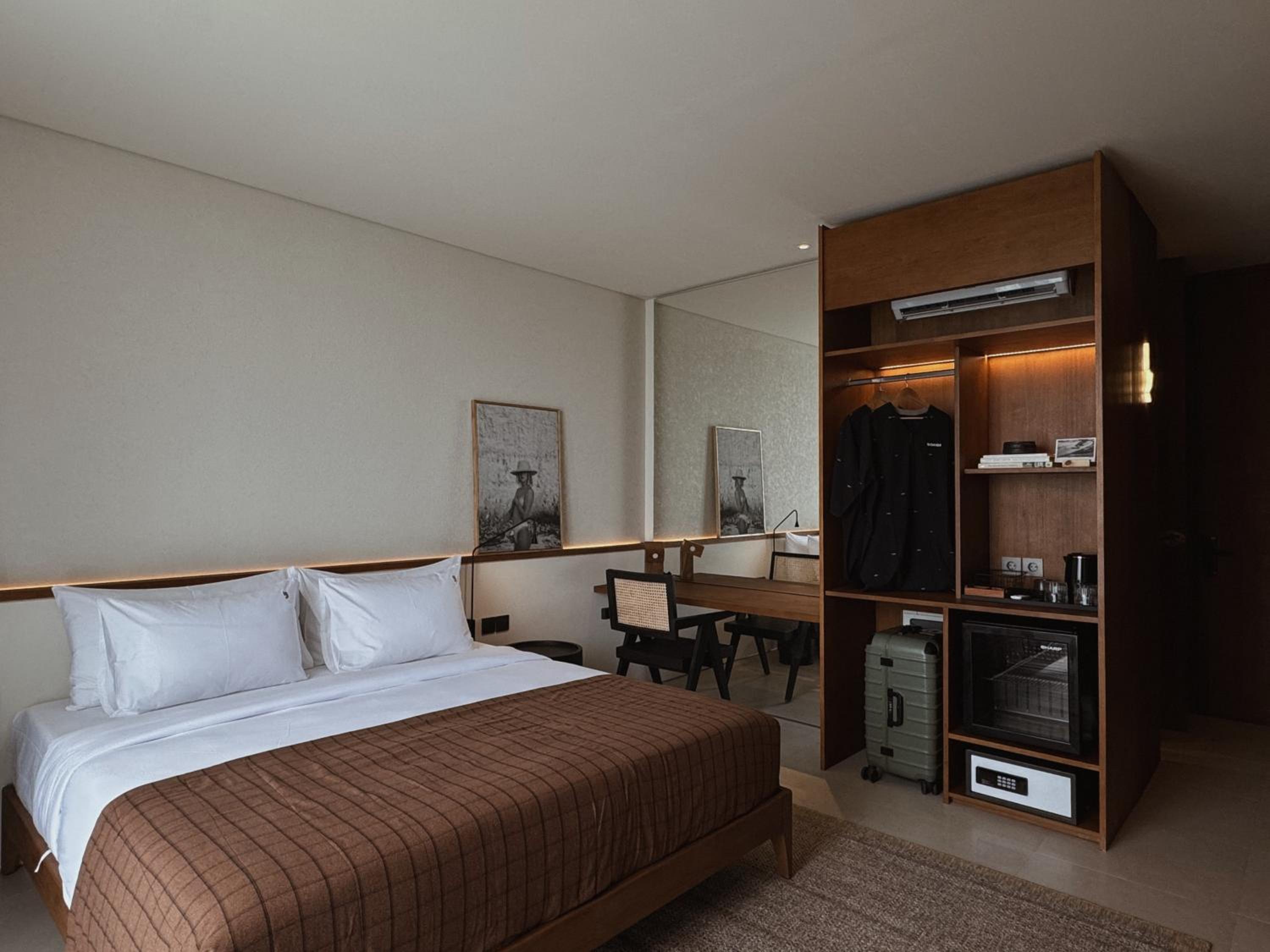 King Room with Sea View - Photo 1