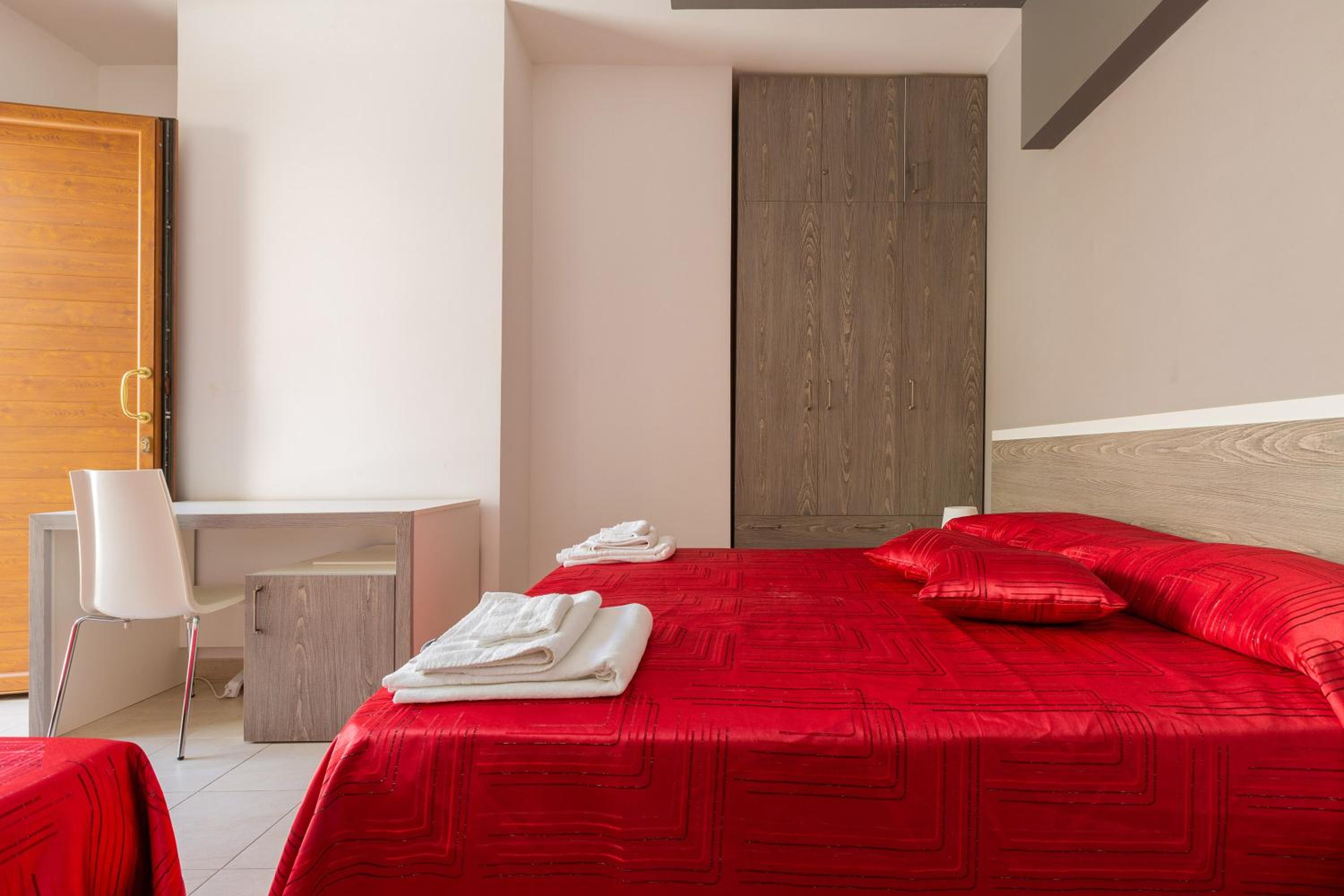 Deluxe Triple Room photo 3