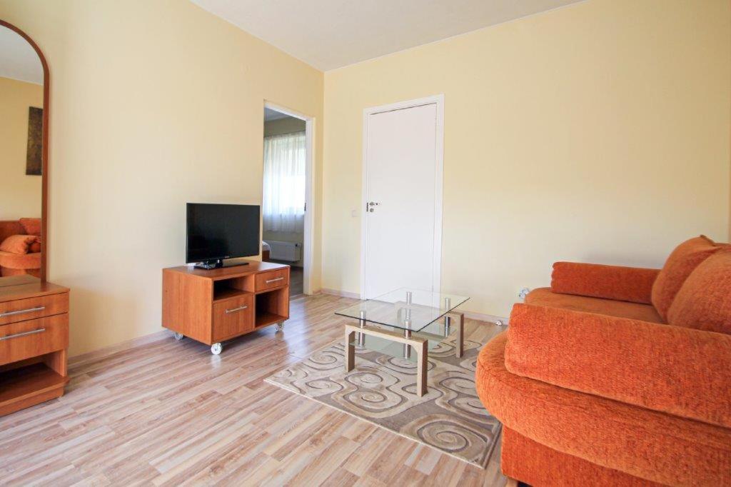 Superior King Suite photo 3