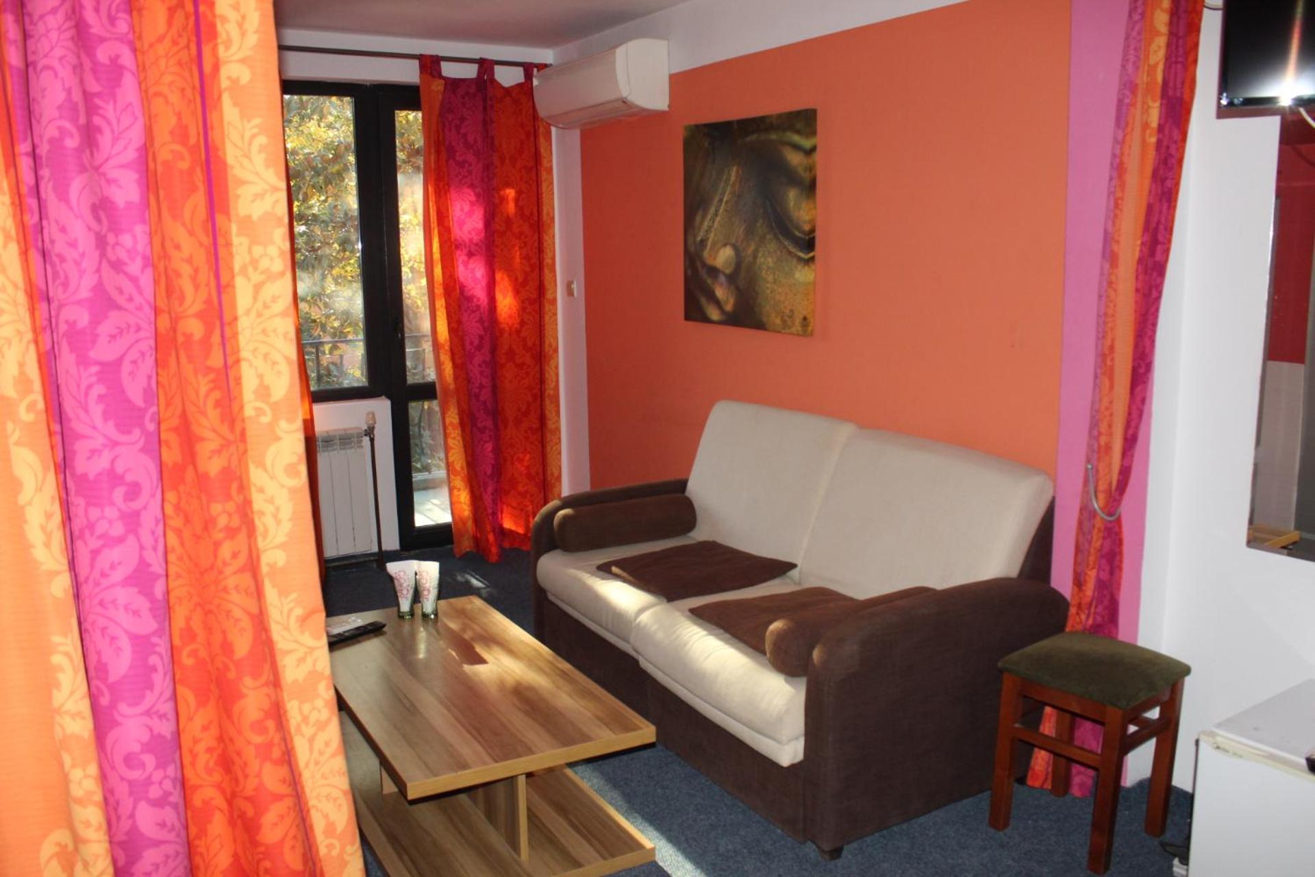 Deluxe Double or Twin Room with Balcony - Photo 6