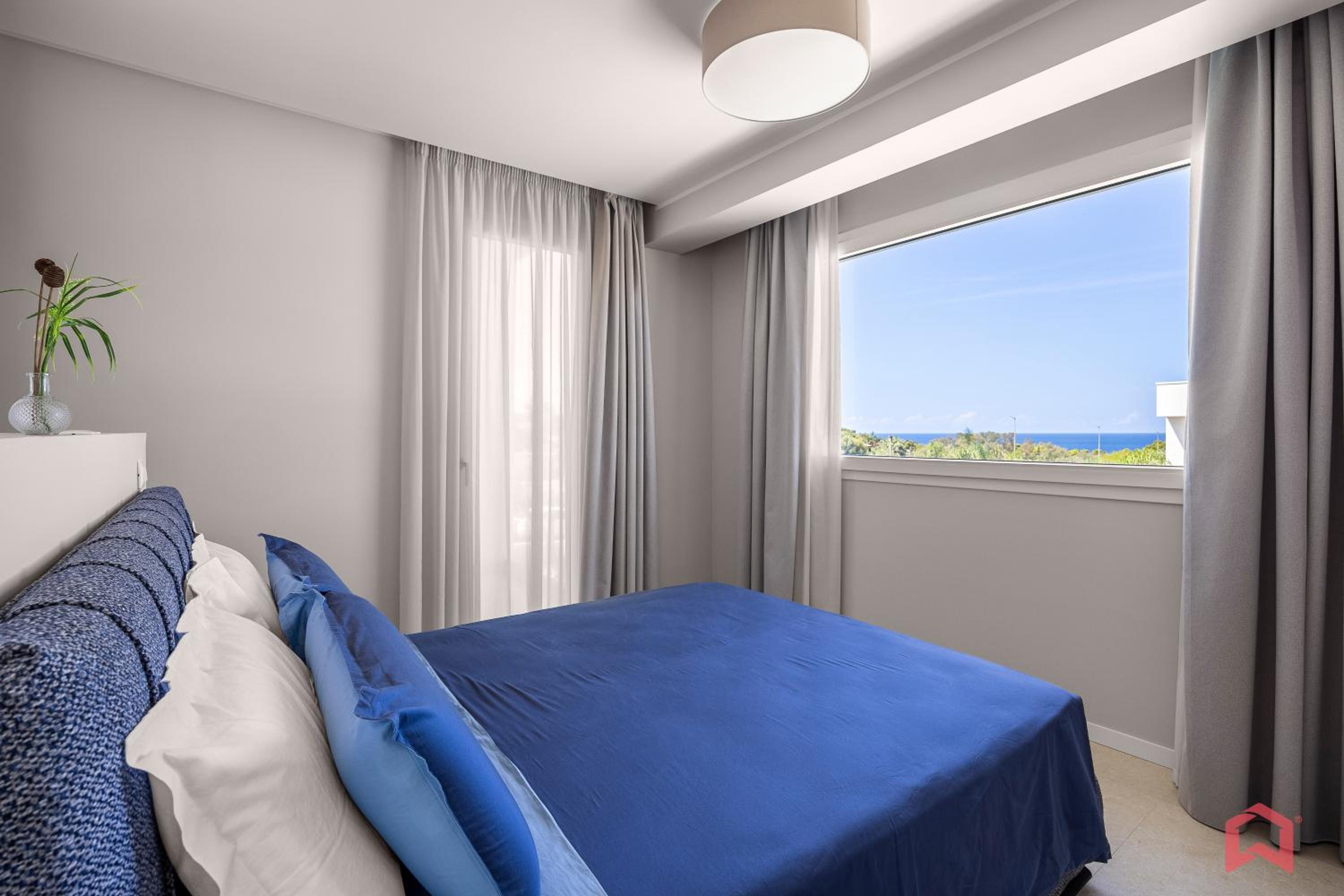 Three-Bedroom Villa photo 1