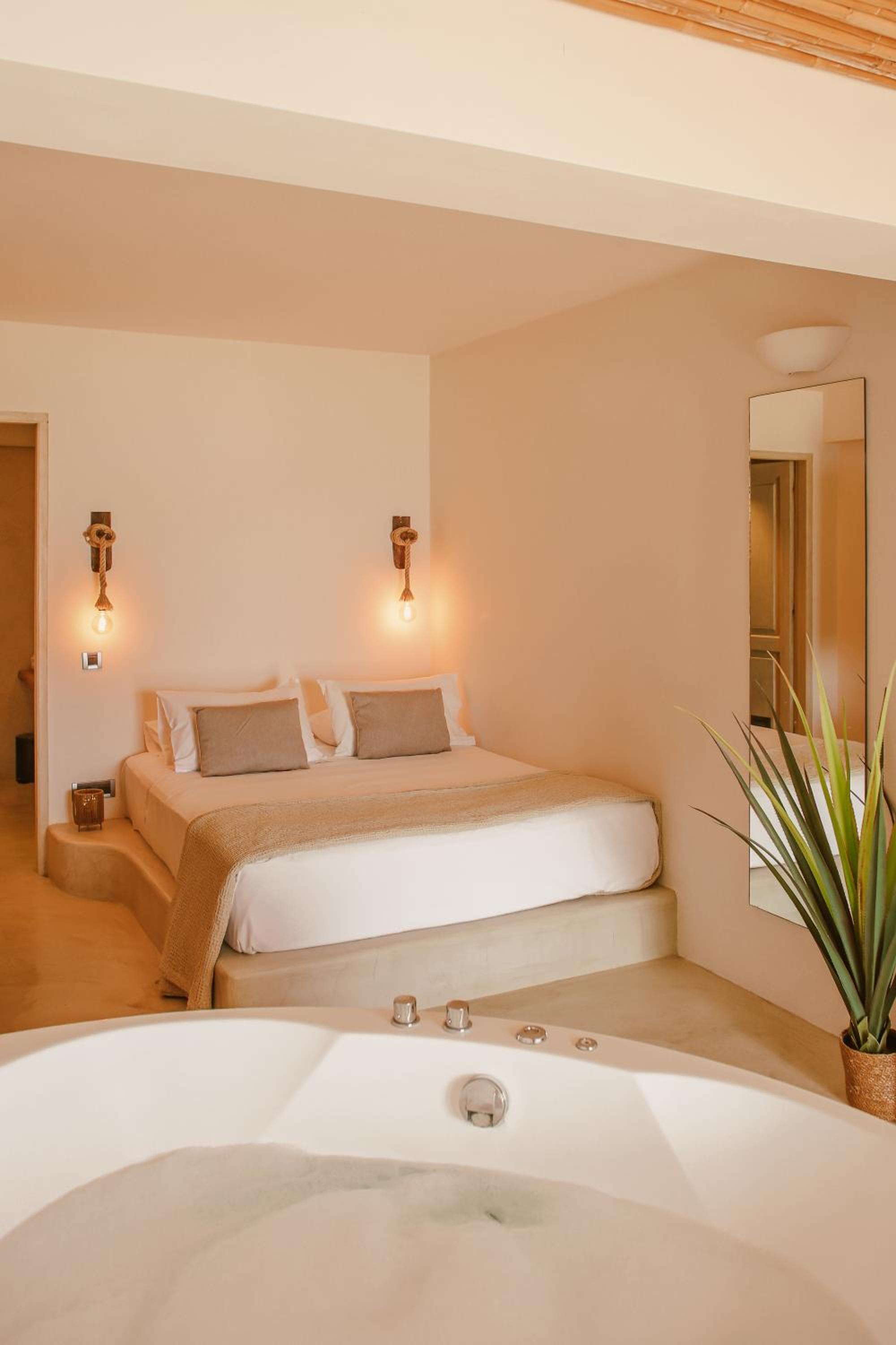 Premium Junior Suite Private Pool & Sea View - Photo 10