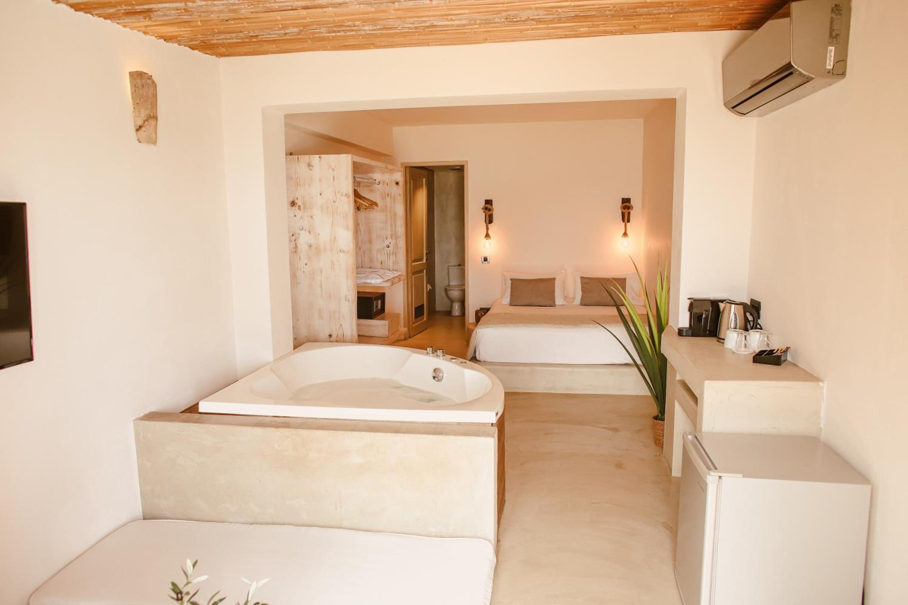 Premium Junior Suite Private Pool & Sea View - Photo 8