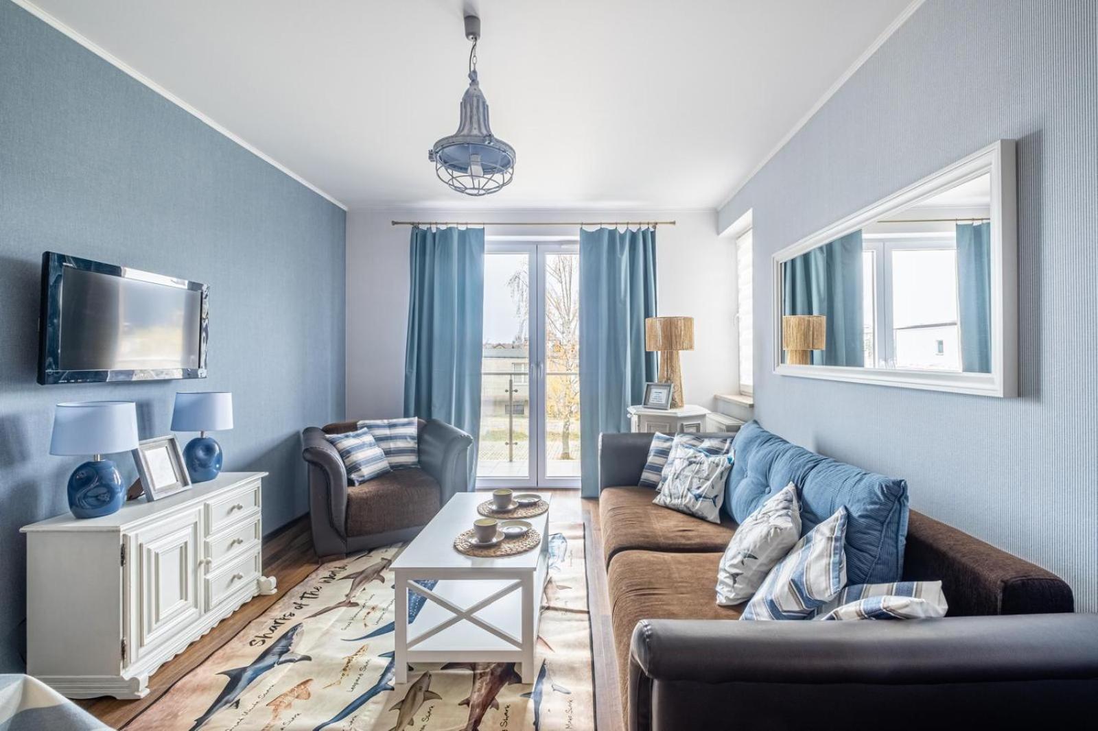 One-Bedroom Apartment with Balcony (parking)