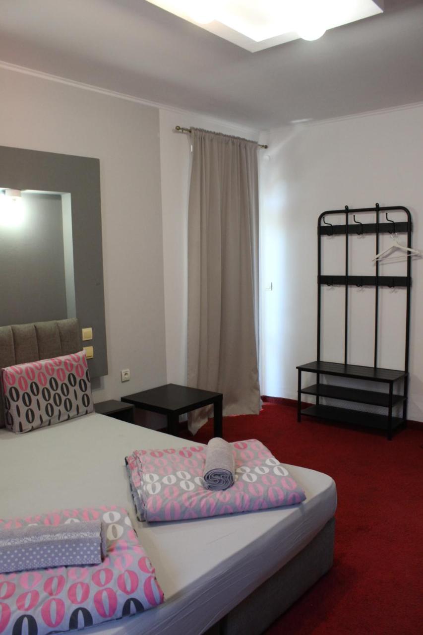 Deluxe Double or Twin Room with Balcony - Photo 3