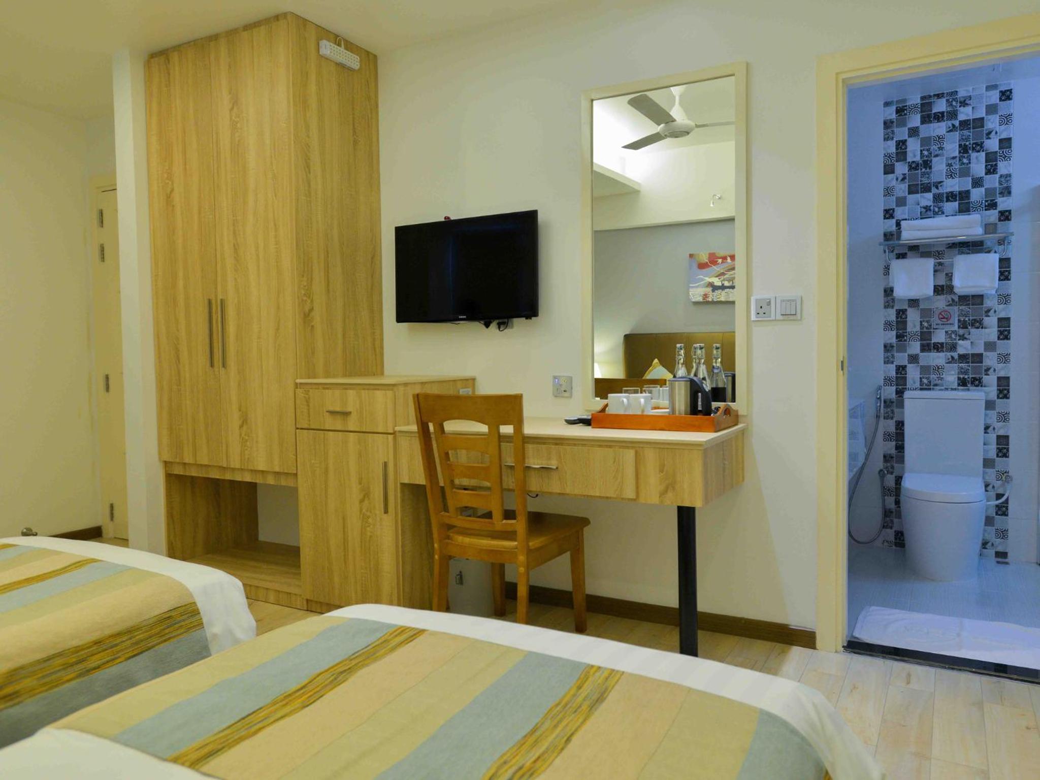 Superior Triple Room photo 2