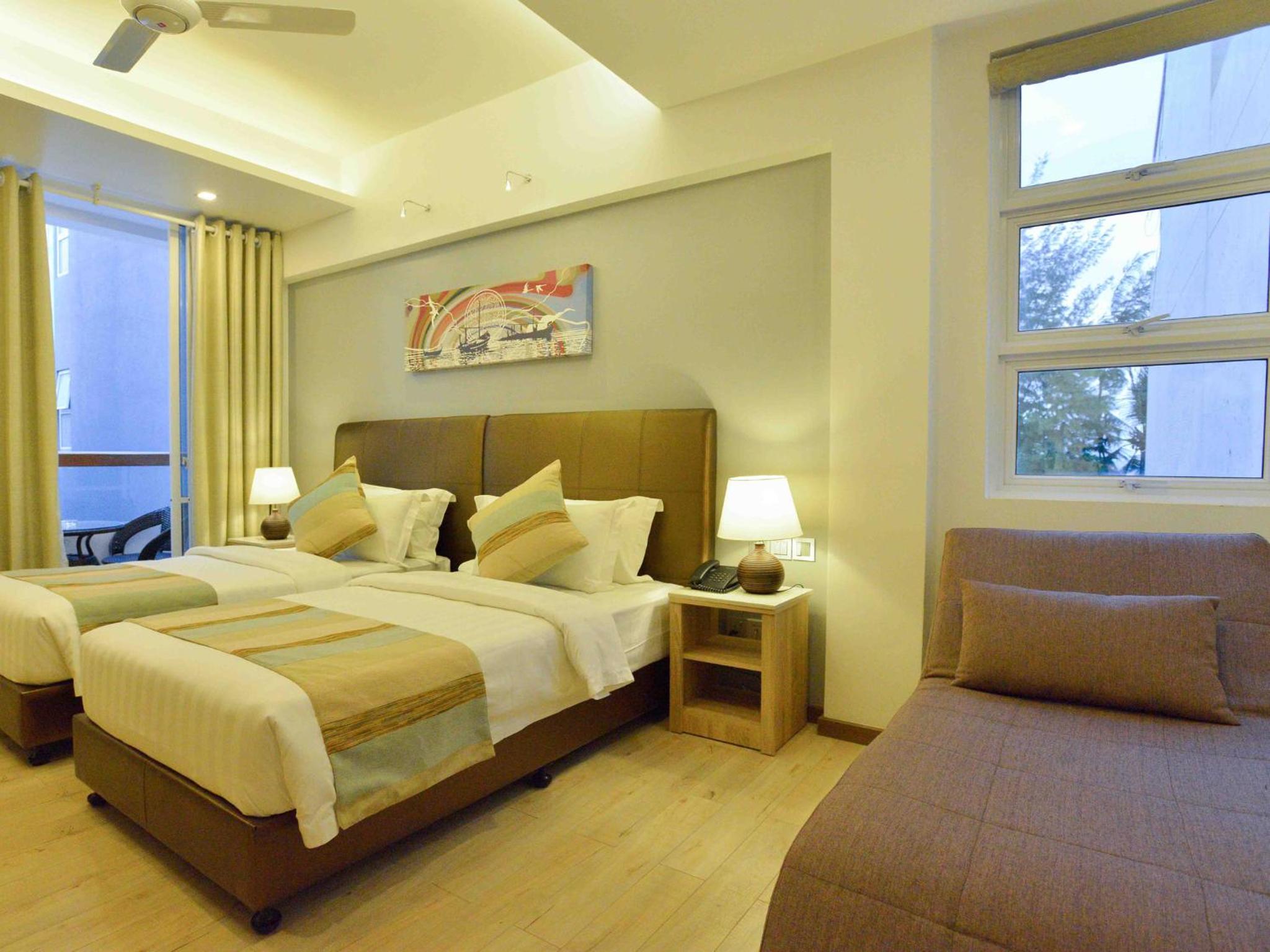Deluxe Family Room photo 3
