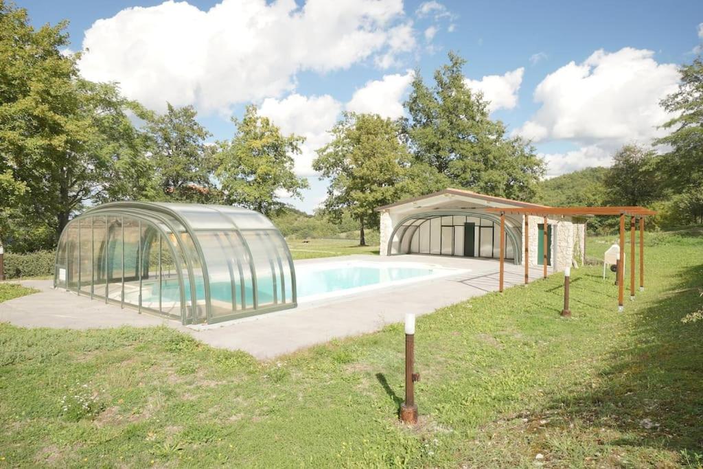 Villa photo 3
