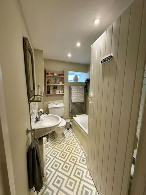 Two-Bedroom House photo 3