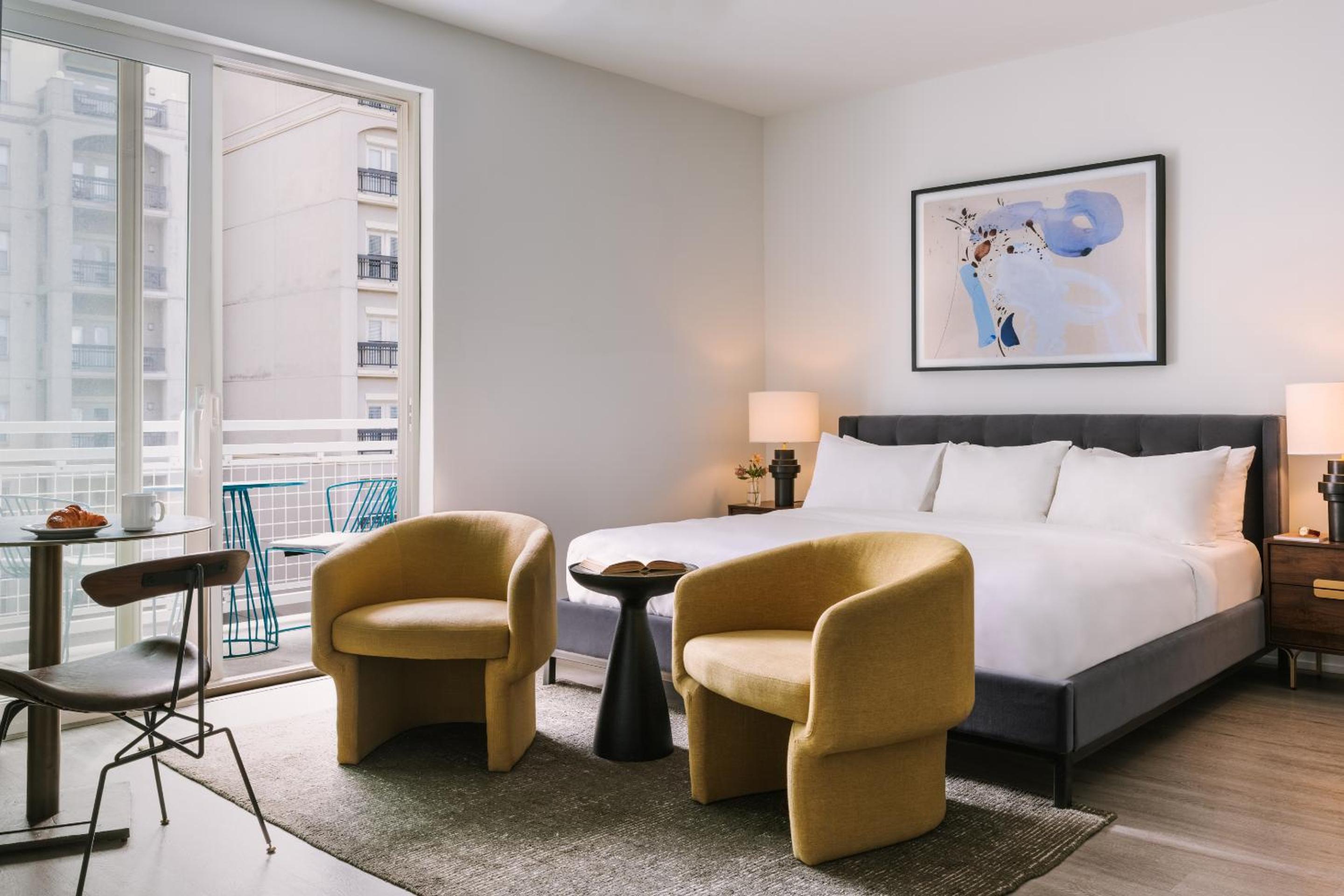 Studio Apartment With Balcony