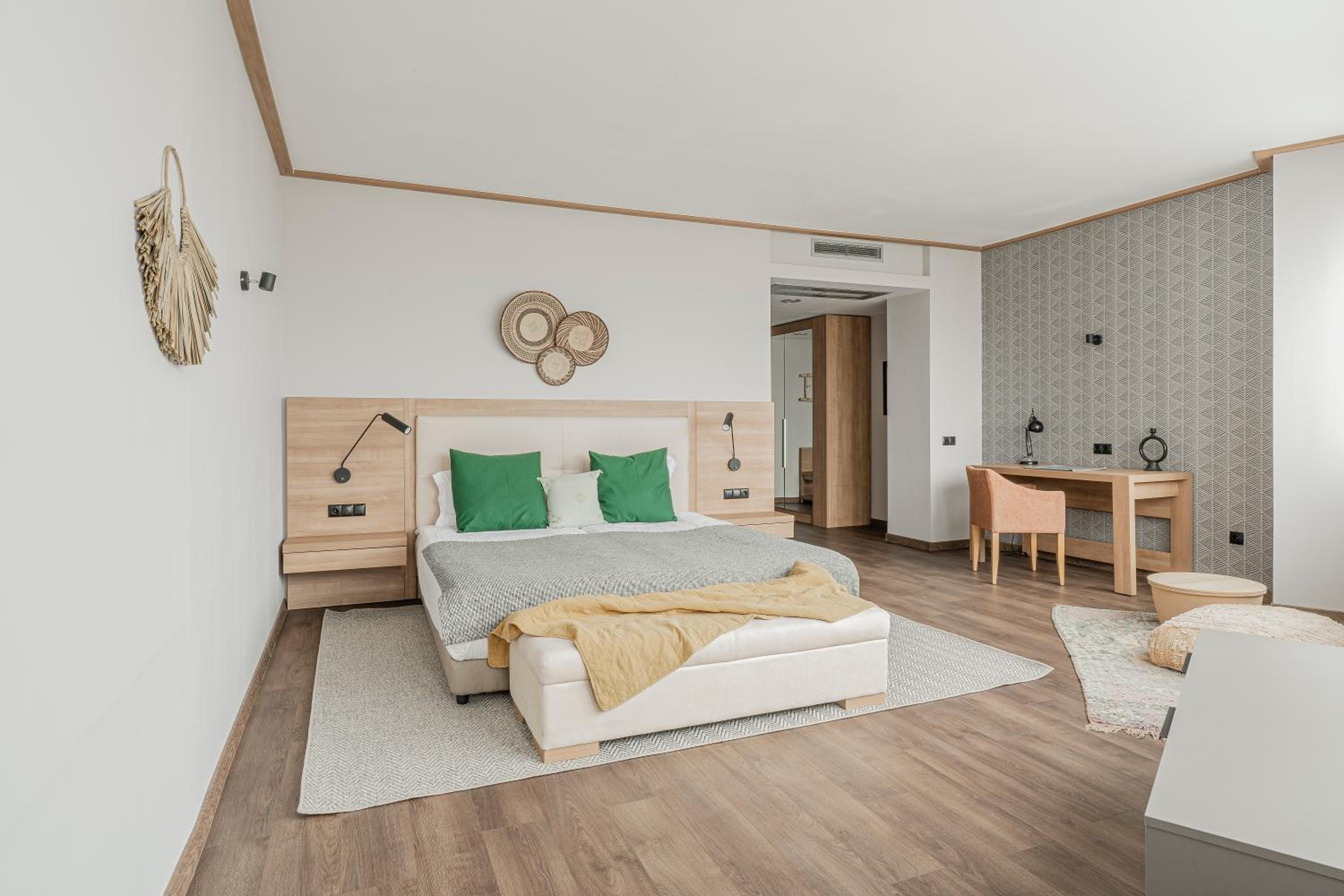 Deluxe Double Room with Extra Bed