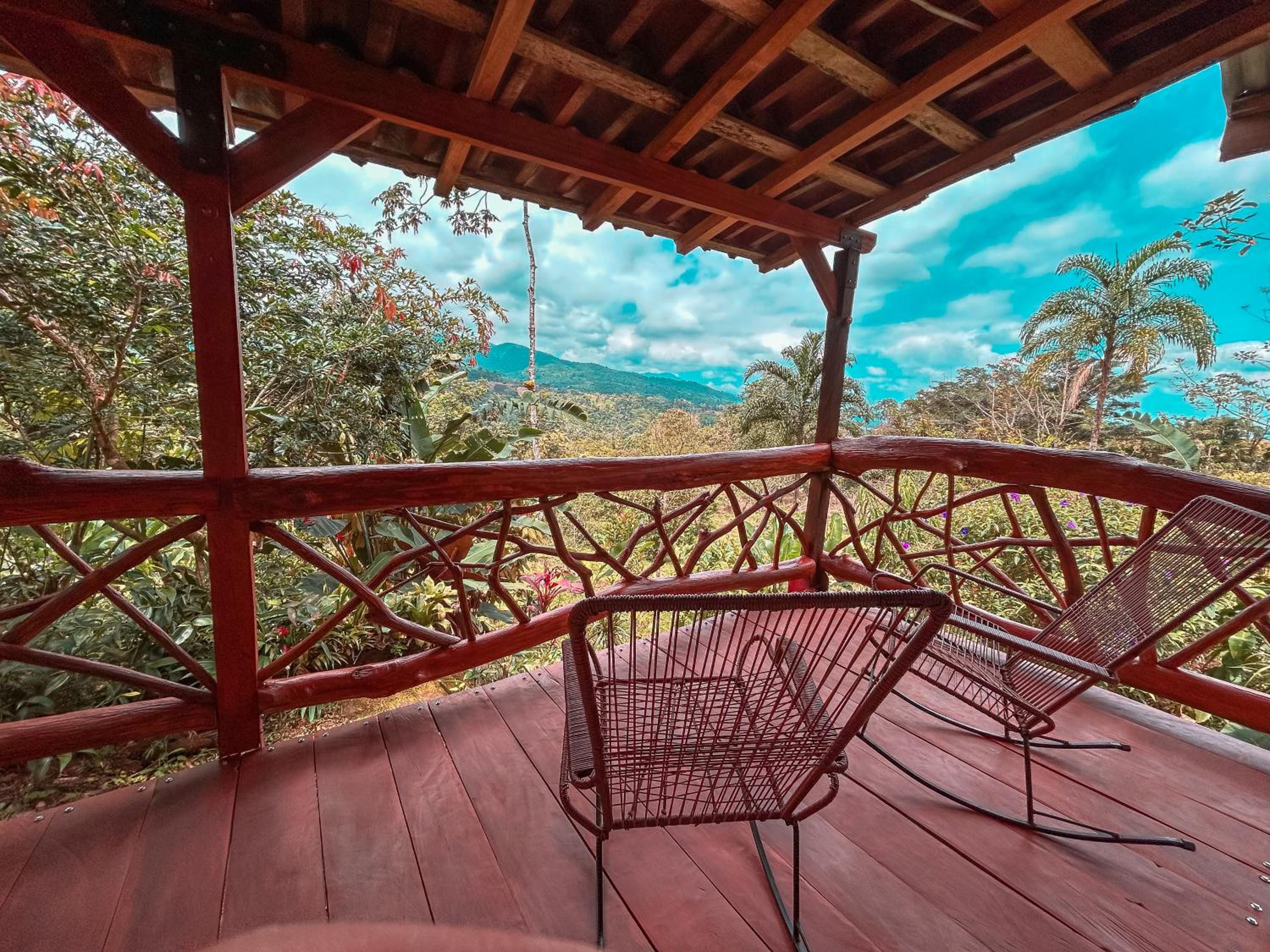 Family Room with Mountain View photo 3