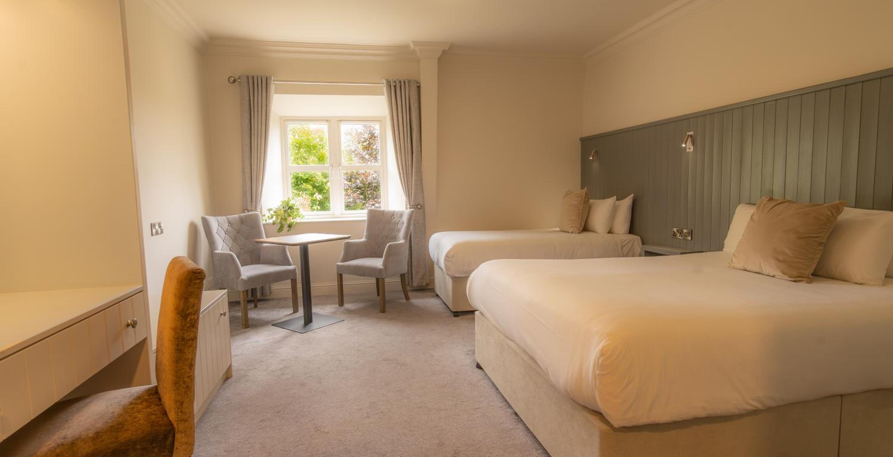 Superior Double or Twin Room photo 2
