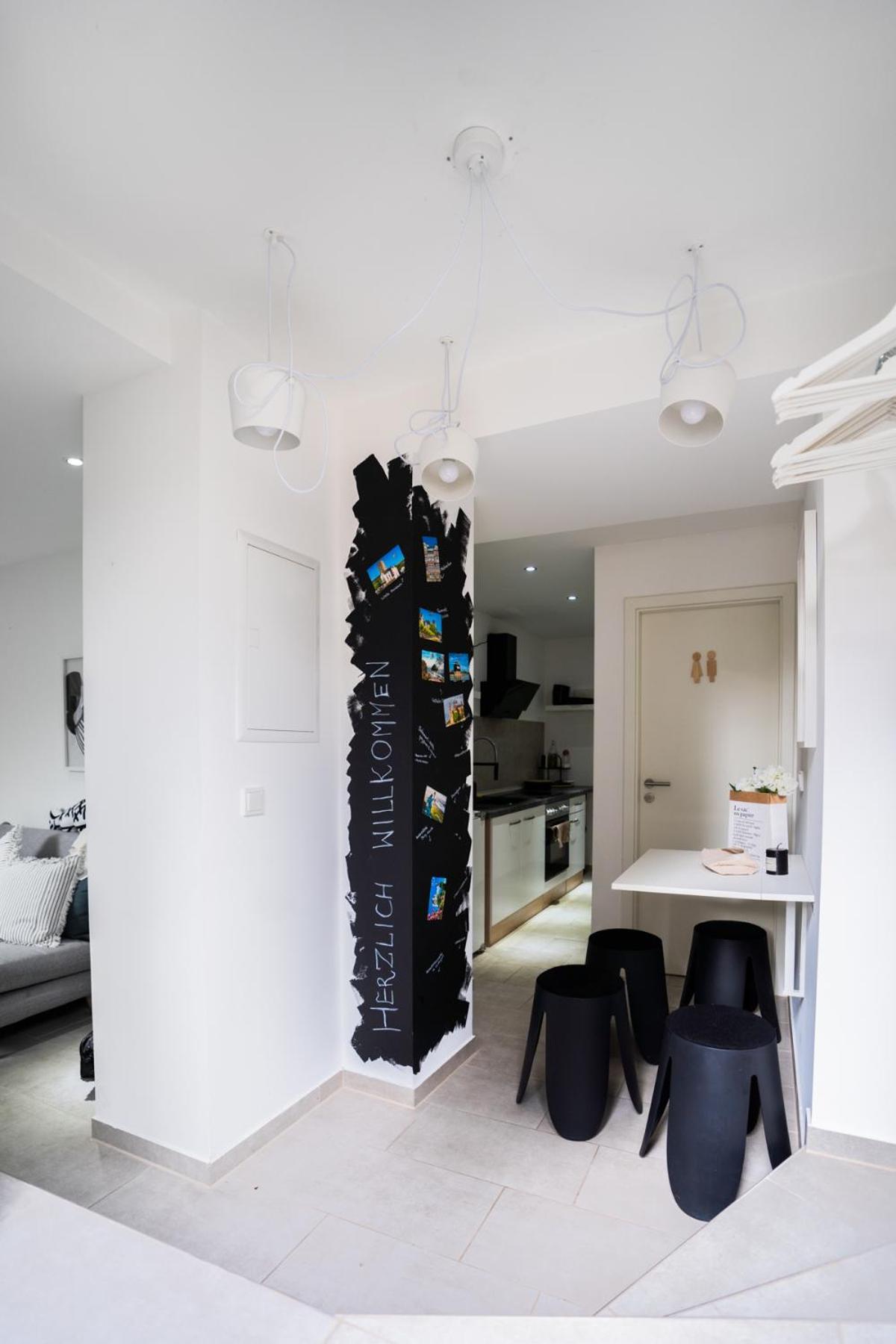 One-Bedroom Apartment photo 2