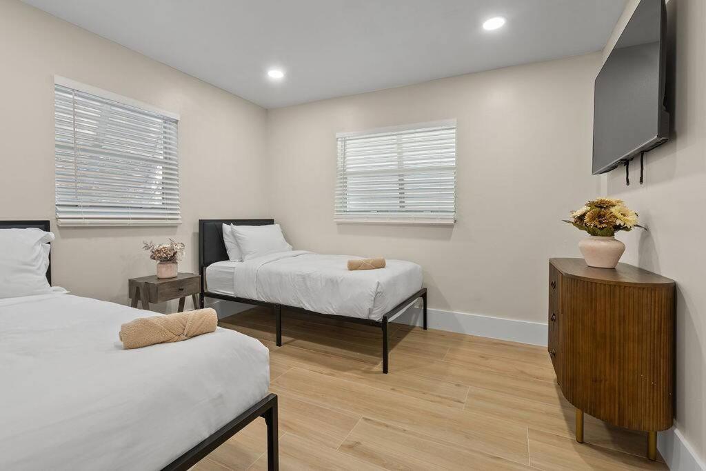 Four-Bedroom House photo 3