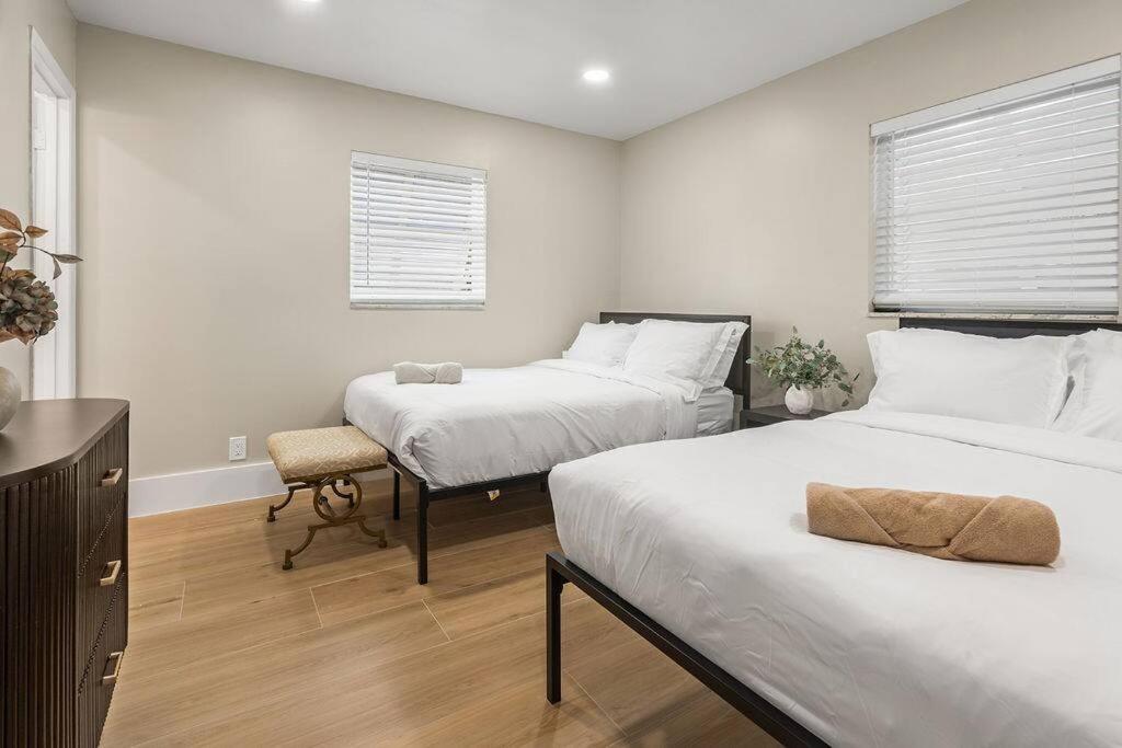 Four-Bedroom House photo 2