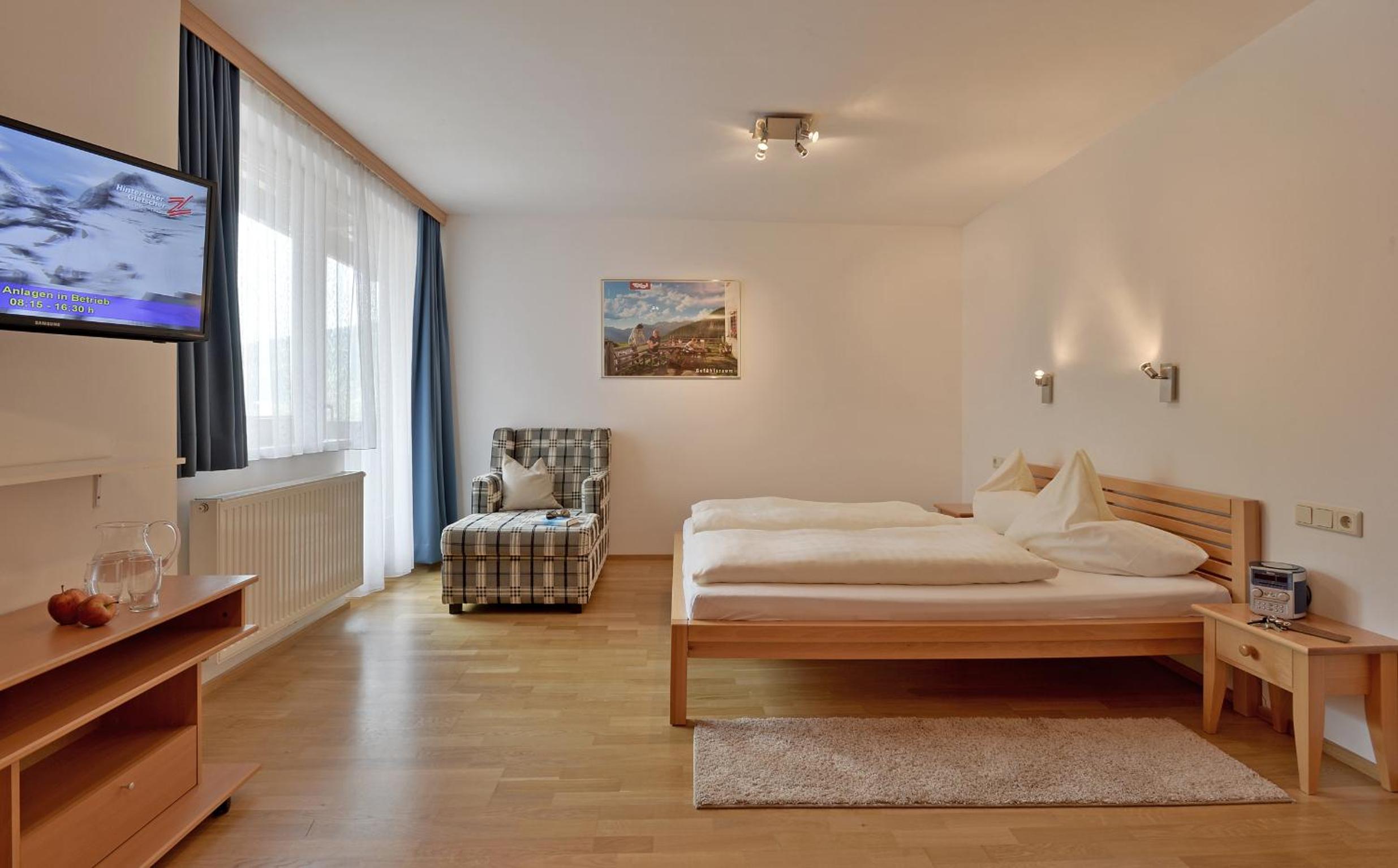 Apartment (2 Adults)