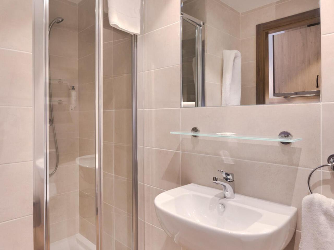 Superior Double Room - Photo 3
