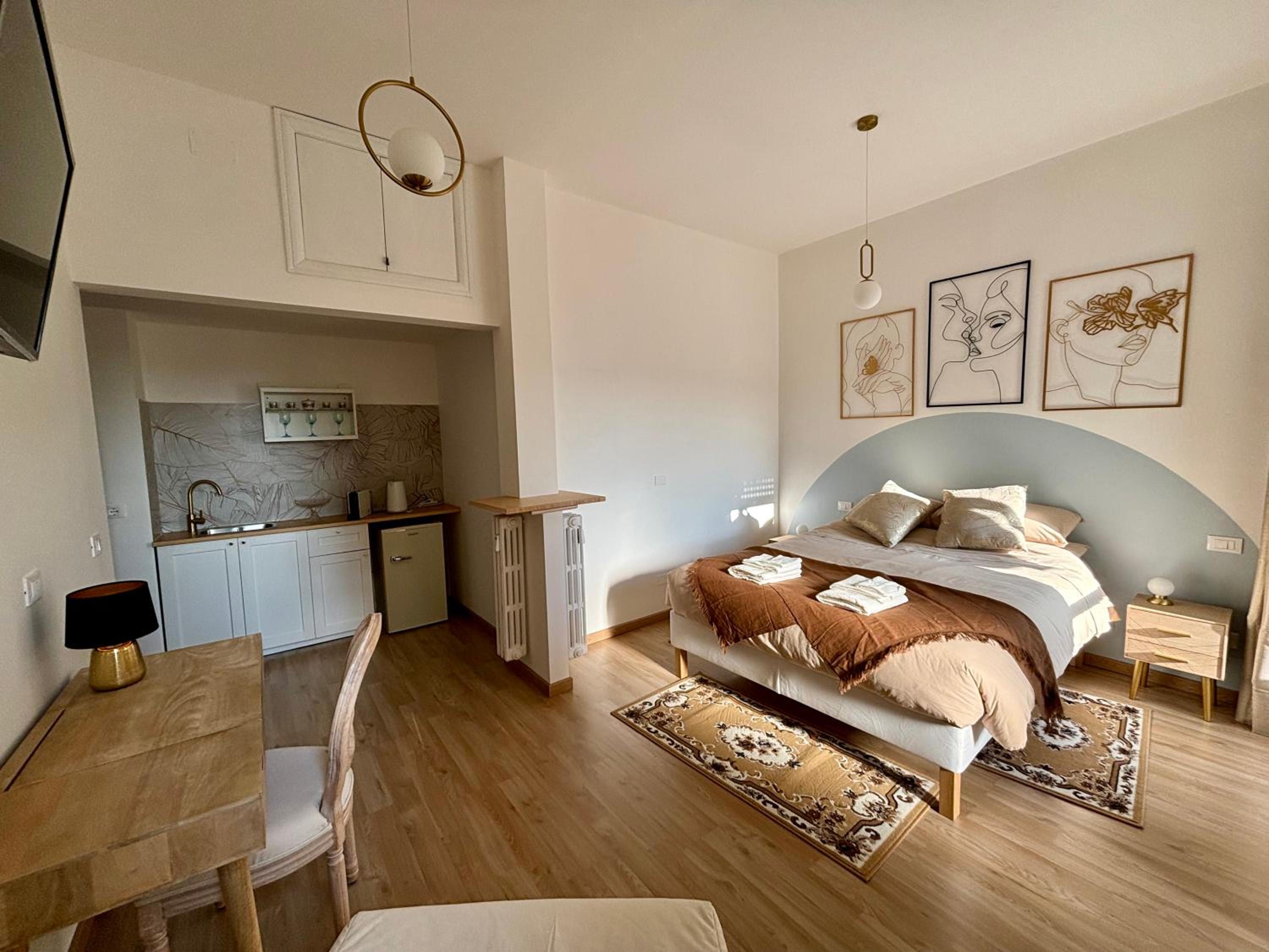 Double Room with Private Bathroom