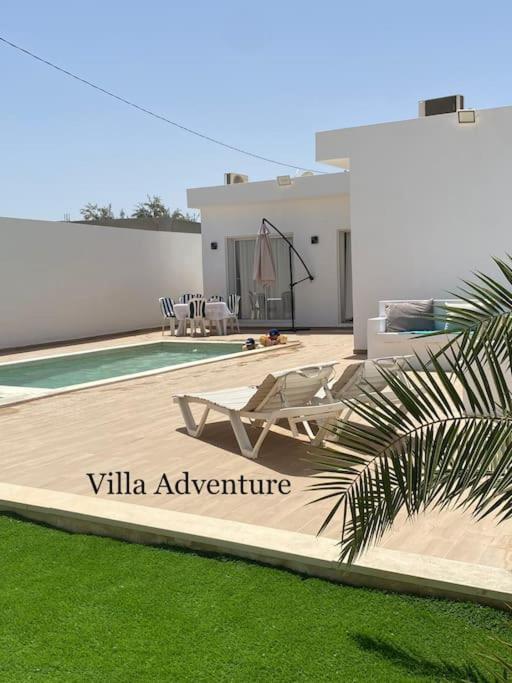 Three-Bedroom Villa photo 3