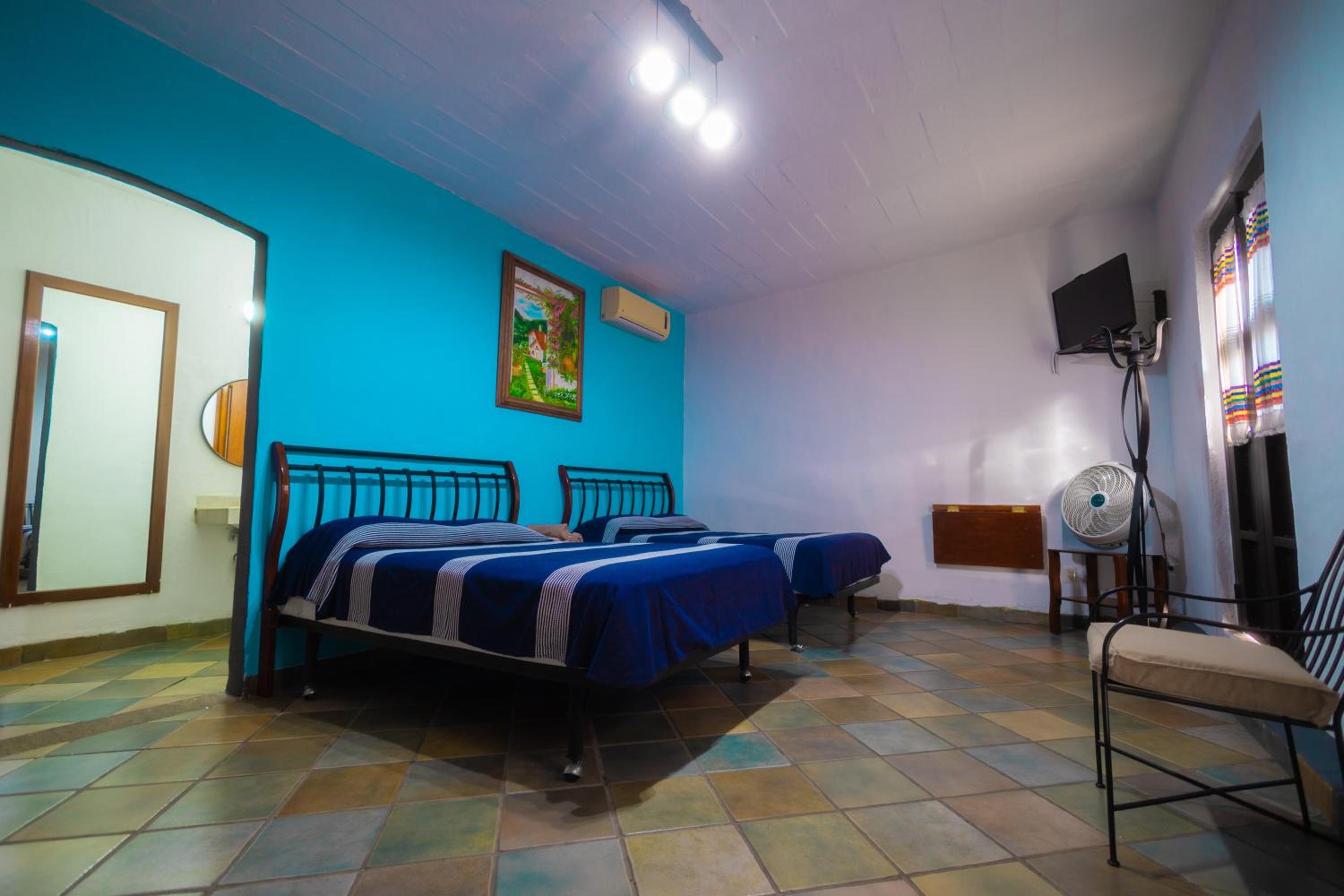 Standard Double Room with Two Double Beds - Photo 7