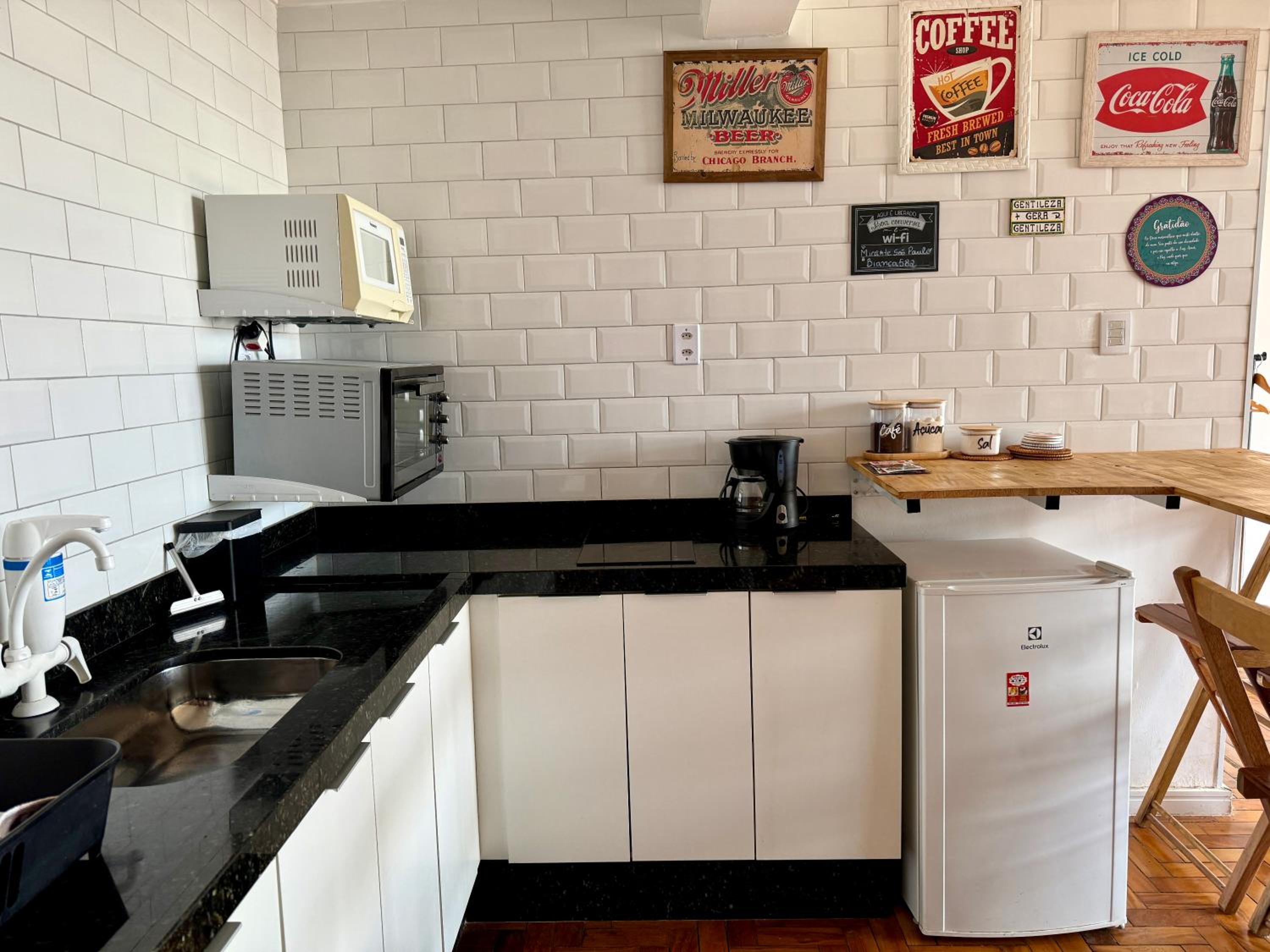 Studio Apartment - Photo 10