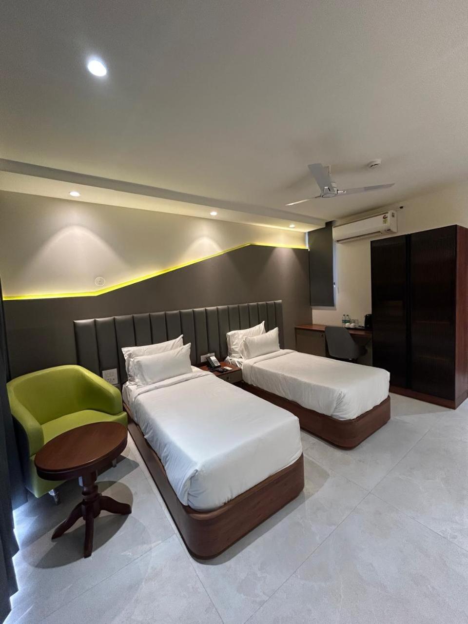 Twin Room with Balcony