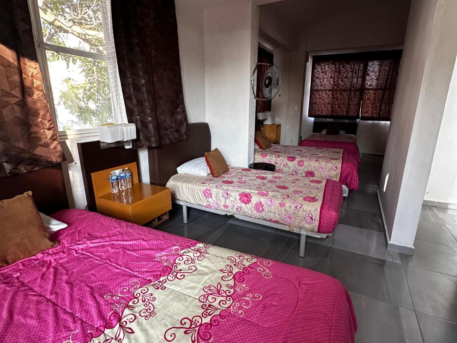 Quadruple Room with Bathroom photo 3