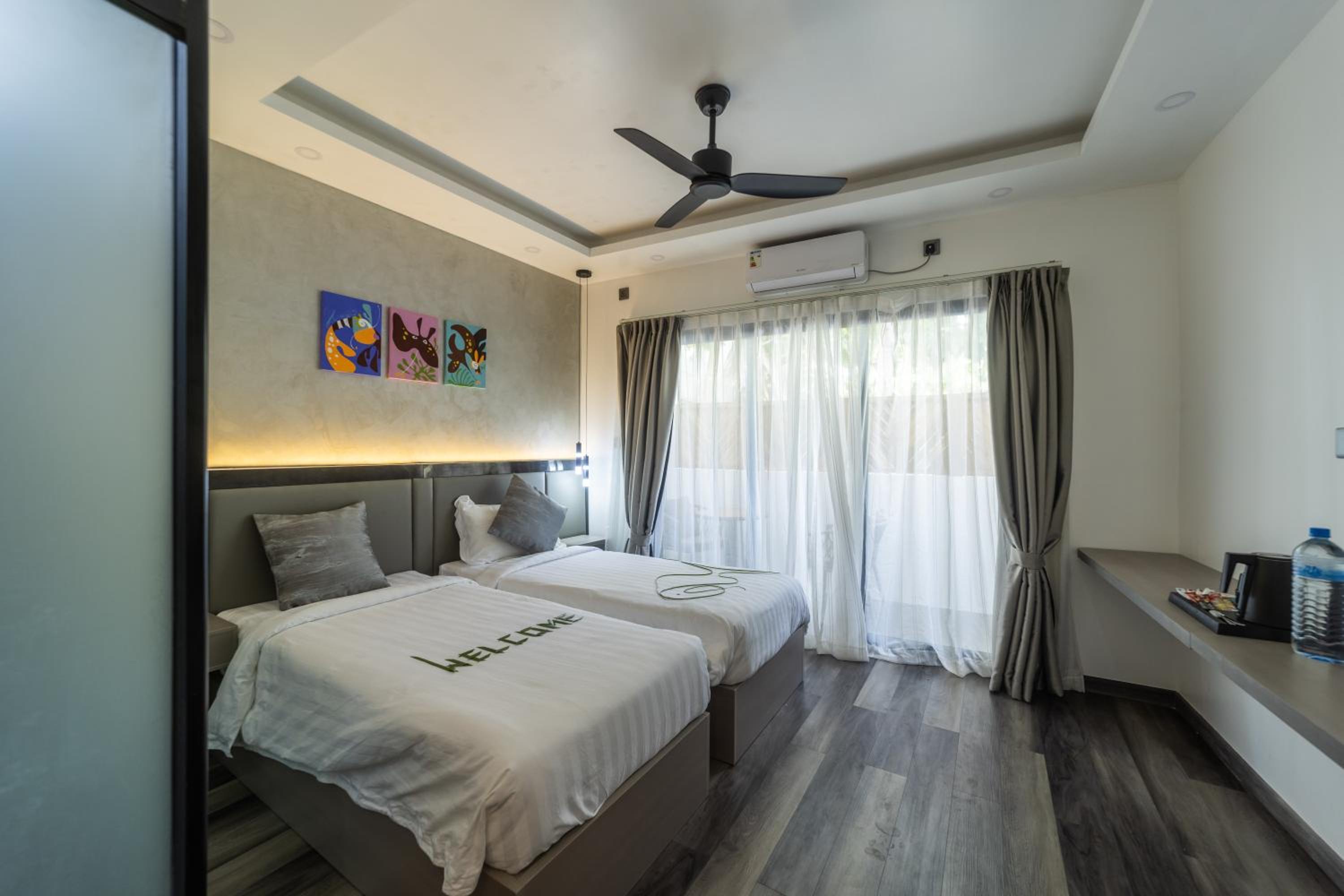 Deluxe Double Room With Balcony