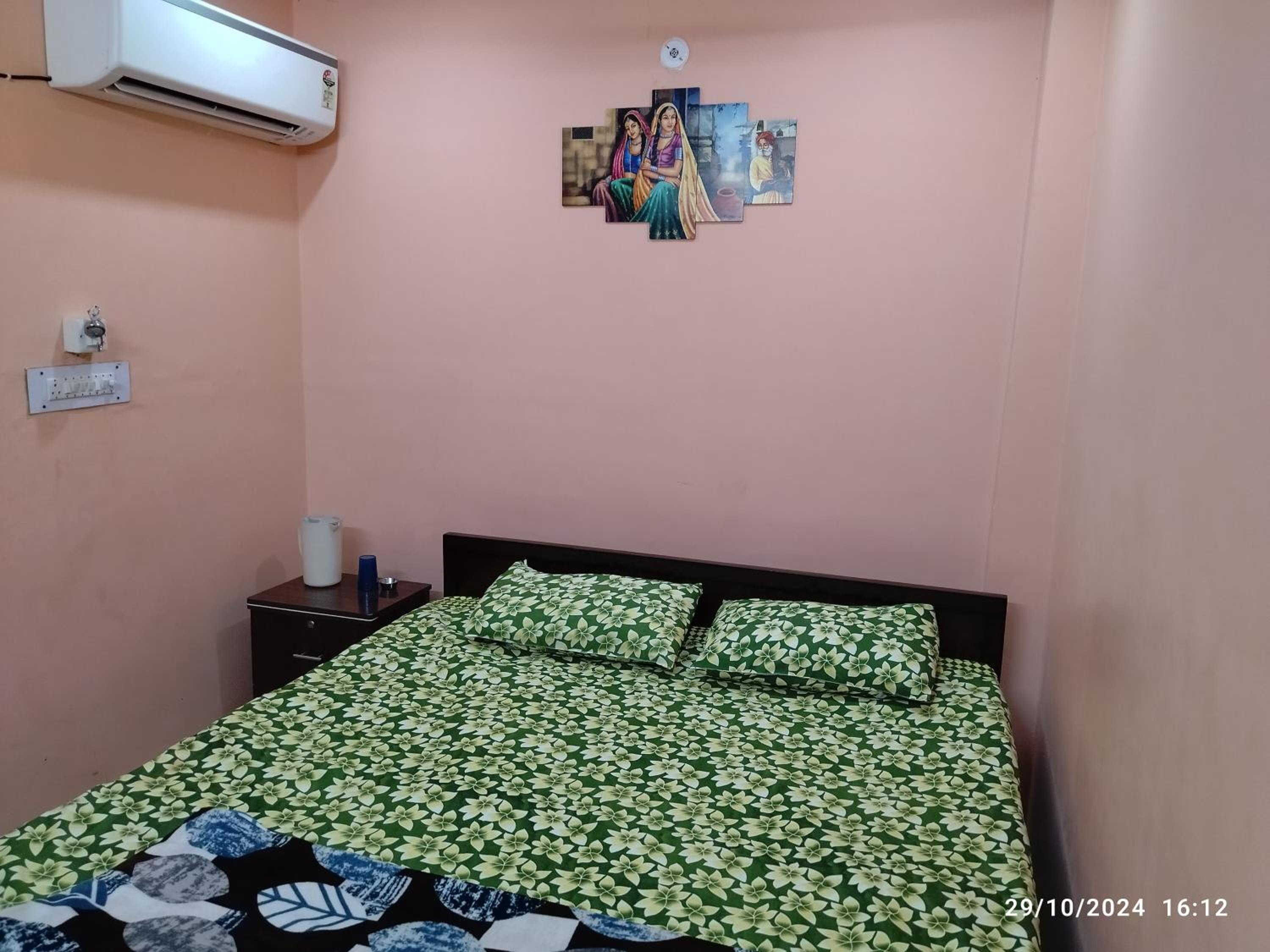 Double Room With Private Bathroom