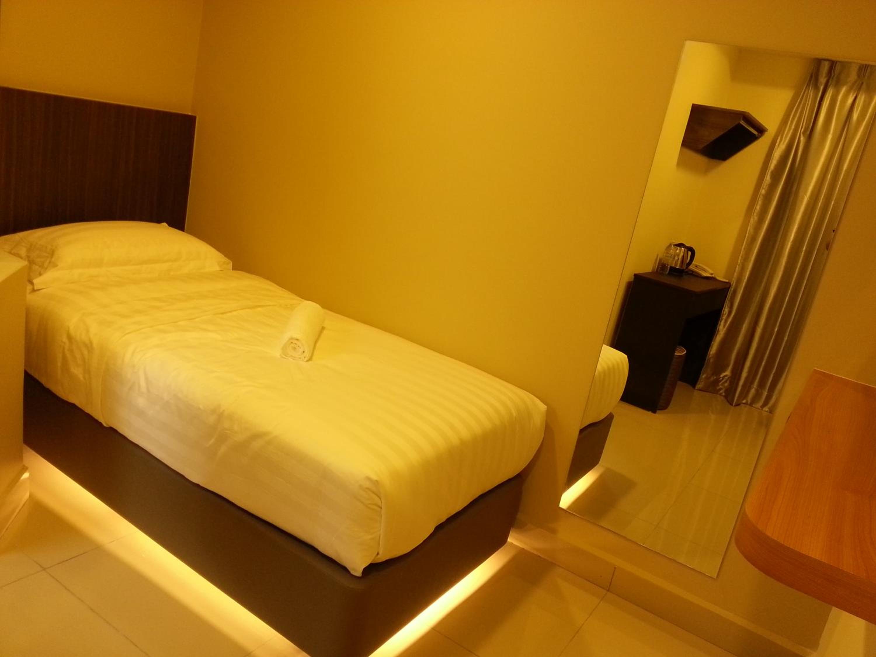  Deluxe Single Room With Window photo 1