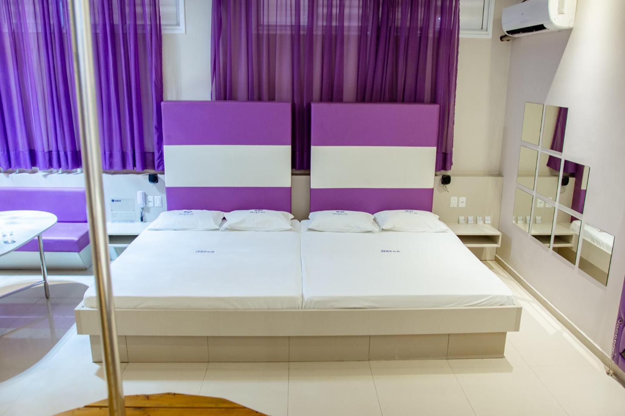 King Suite with Spa Bath photo 2