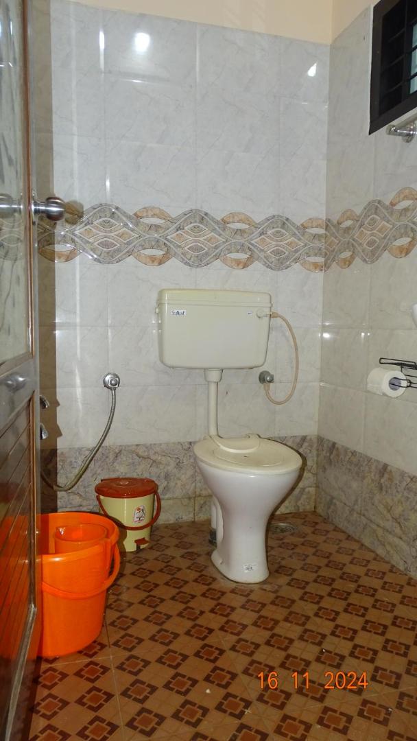 Family Room with Private Bathroom photo 2