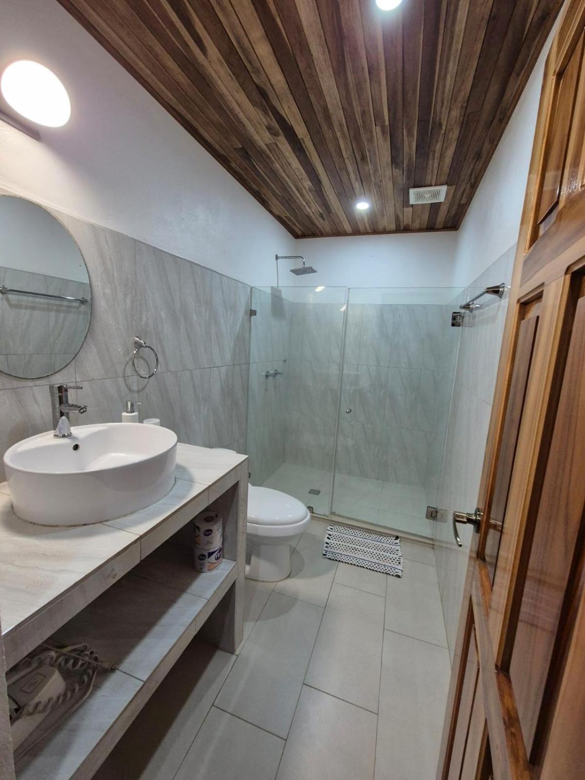 Superior Quadruple Room - Photo 9