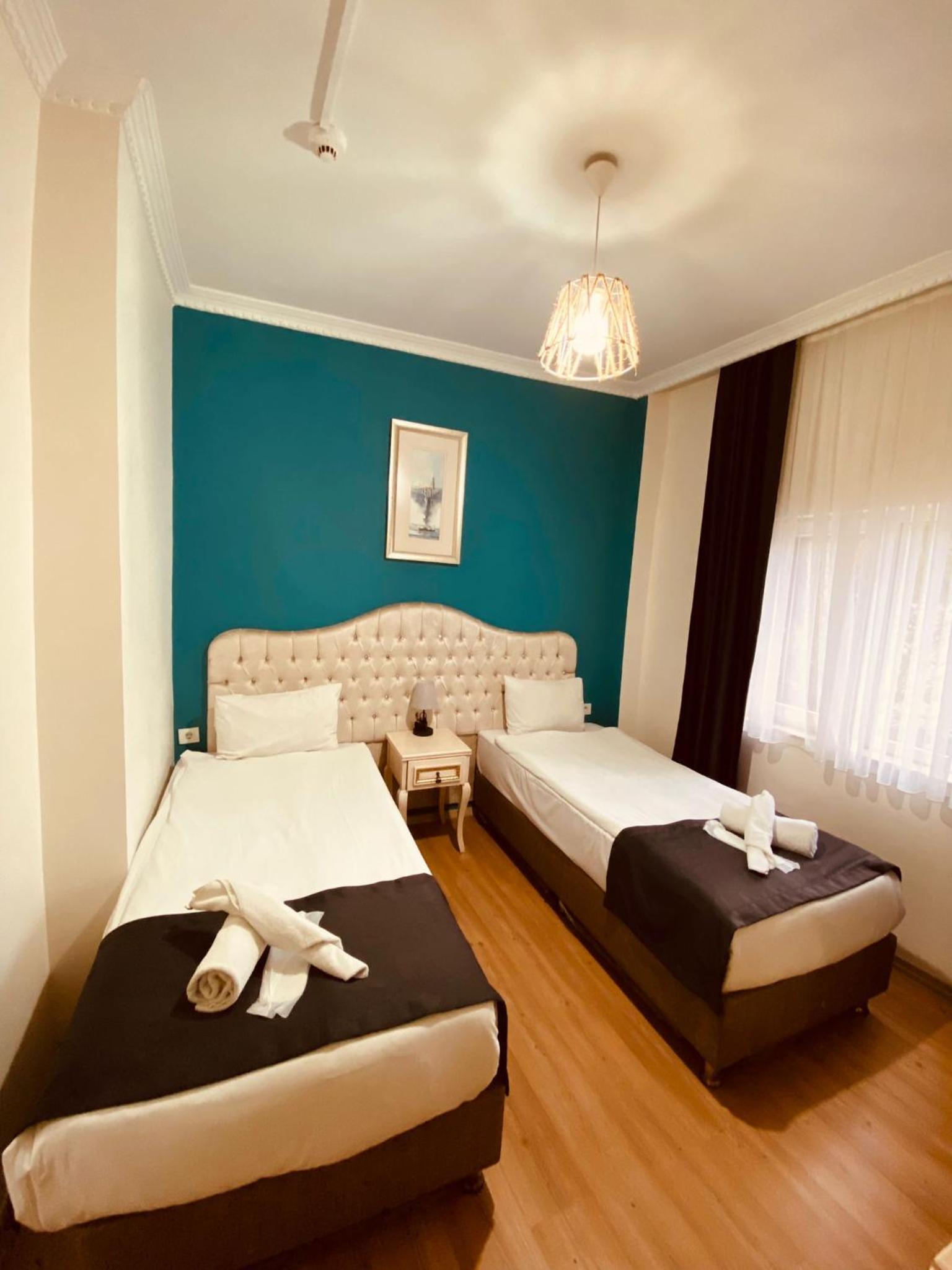 Standard Double or Twin Room photo 3