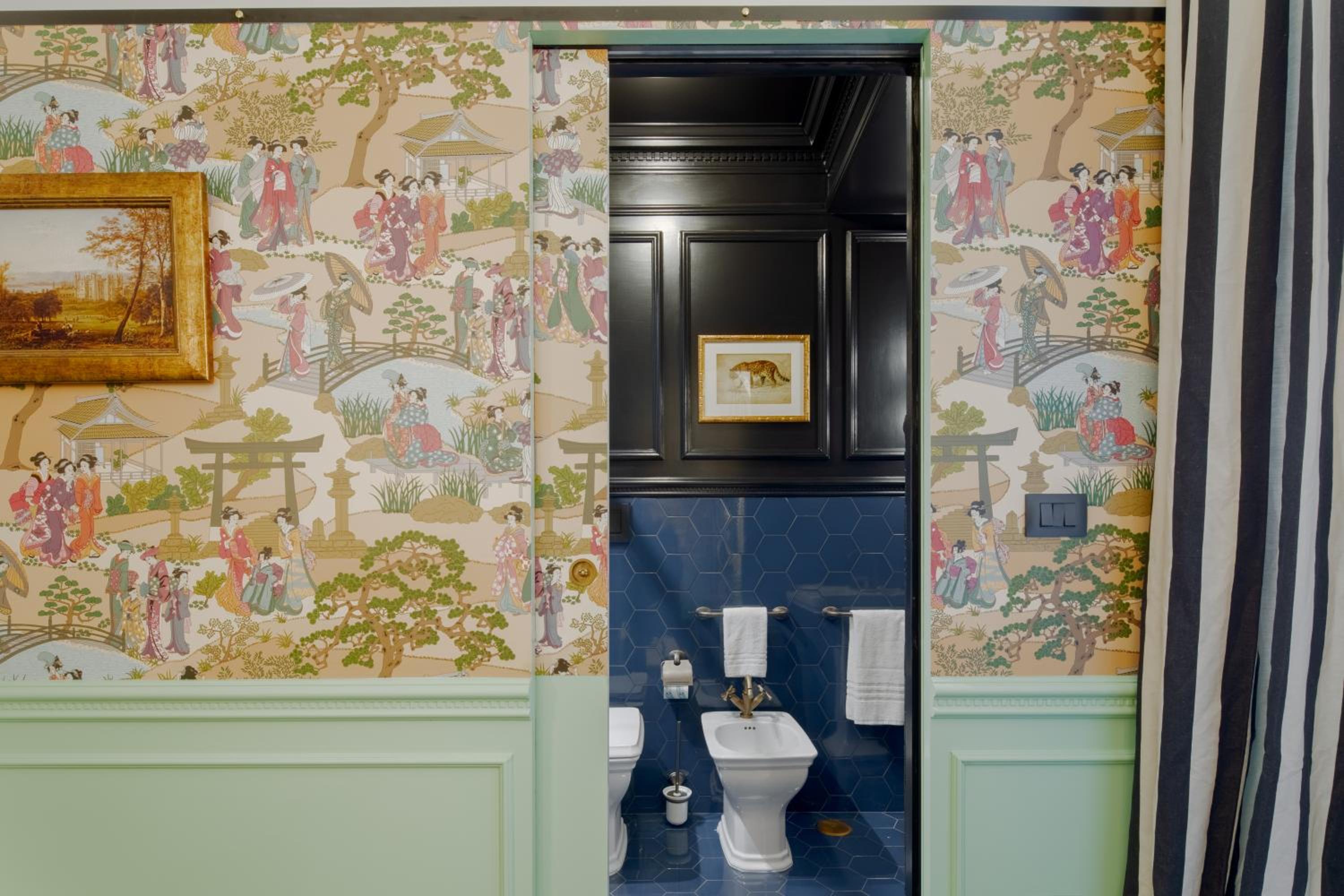 Deluxe Junior Suite photo 2