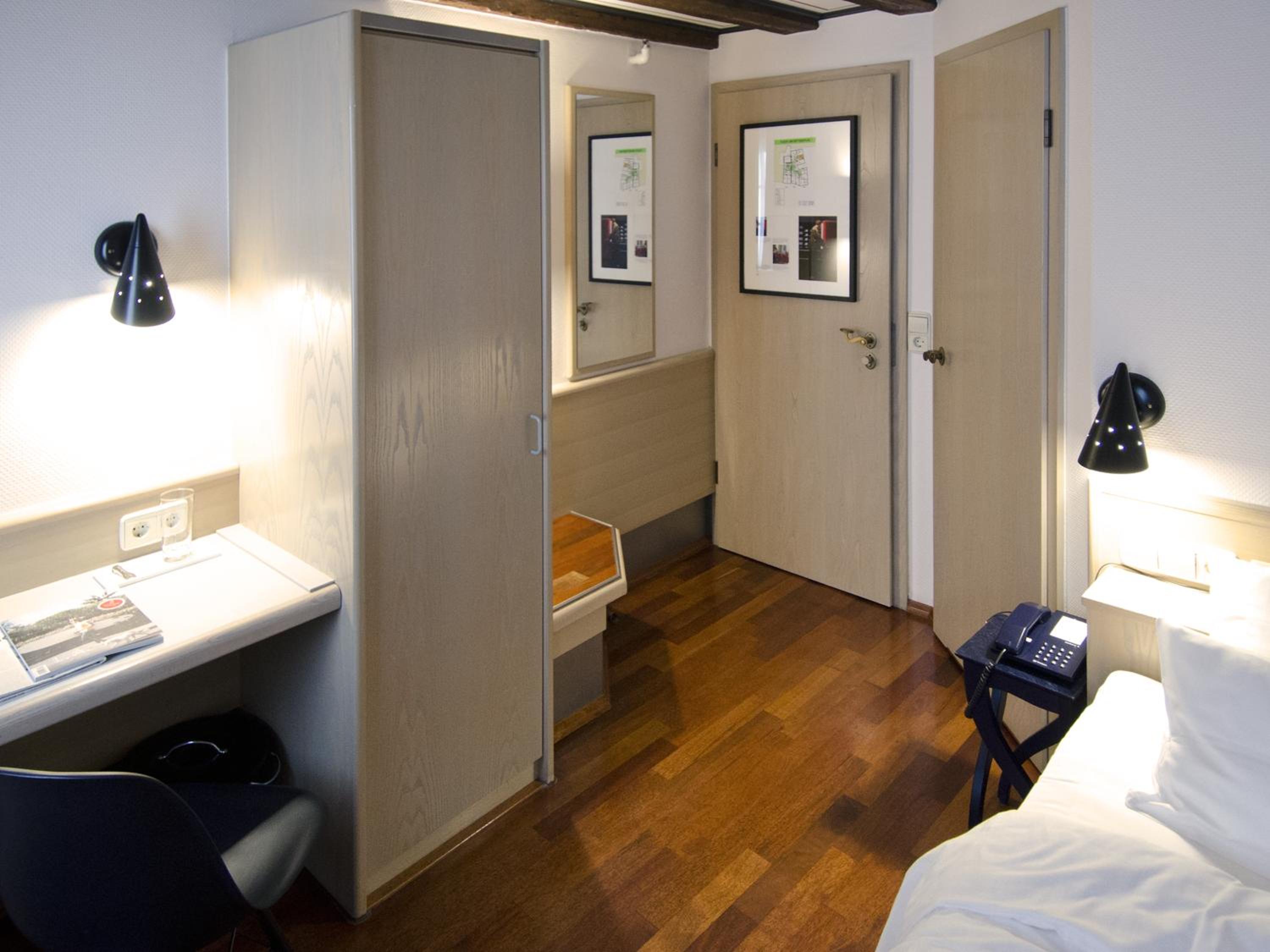 Comfort Single Room with Shower photo 3