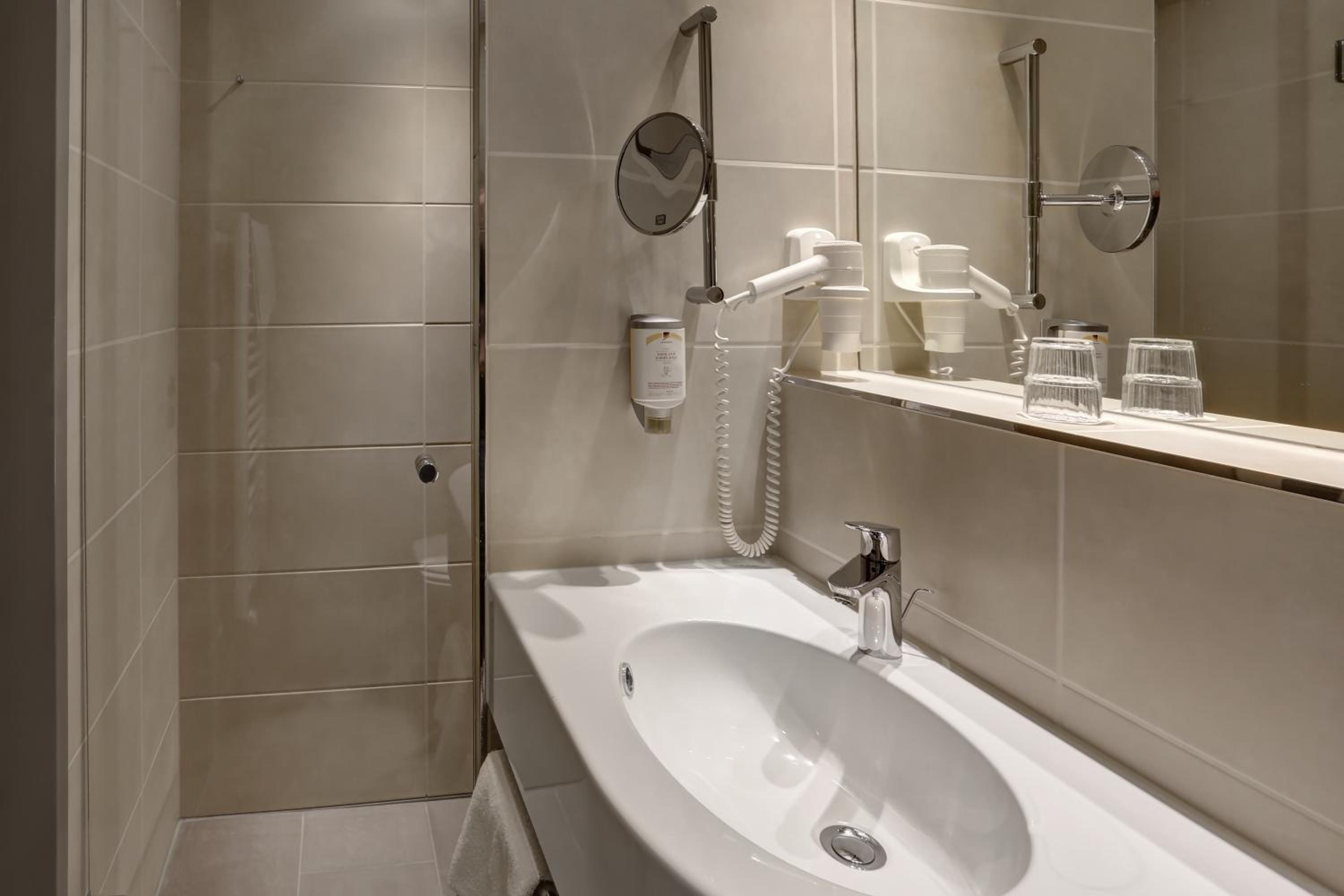 Single Room photo 2