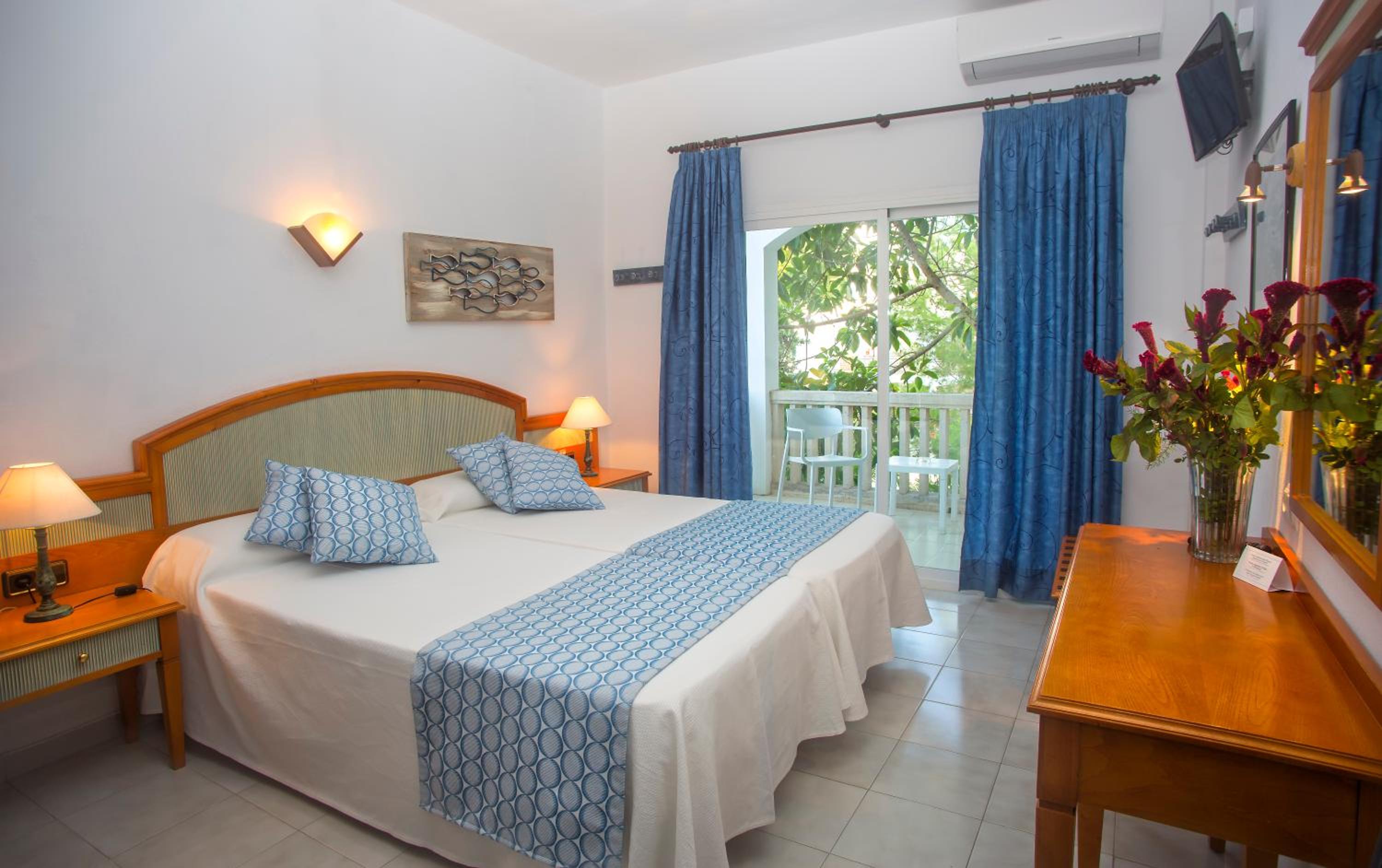 Superior Double or Twin Room with Terrace