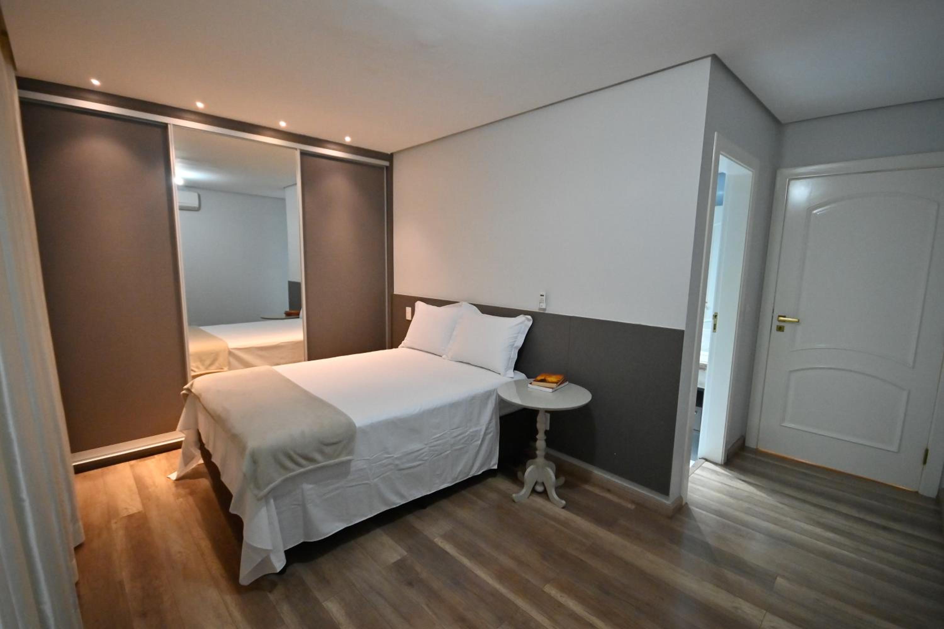 Classic Triple Room photo 2