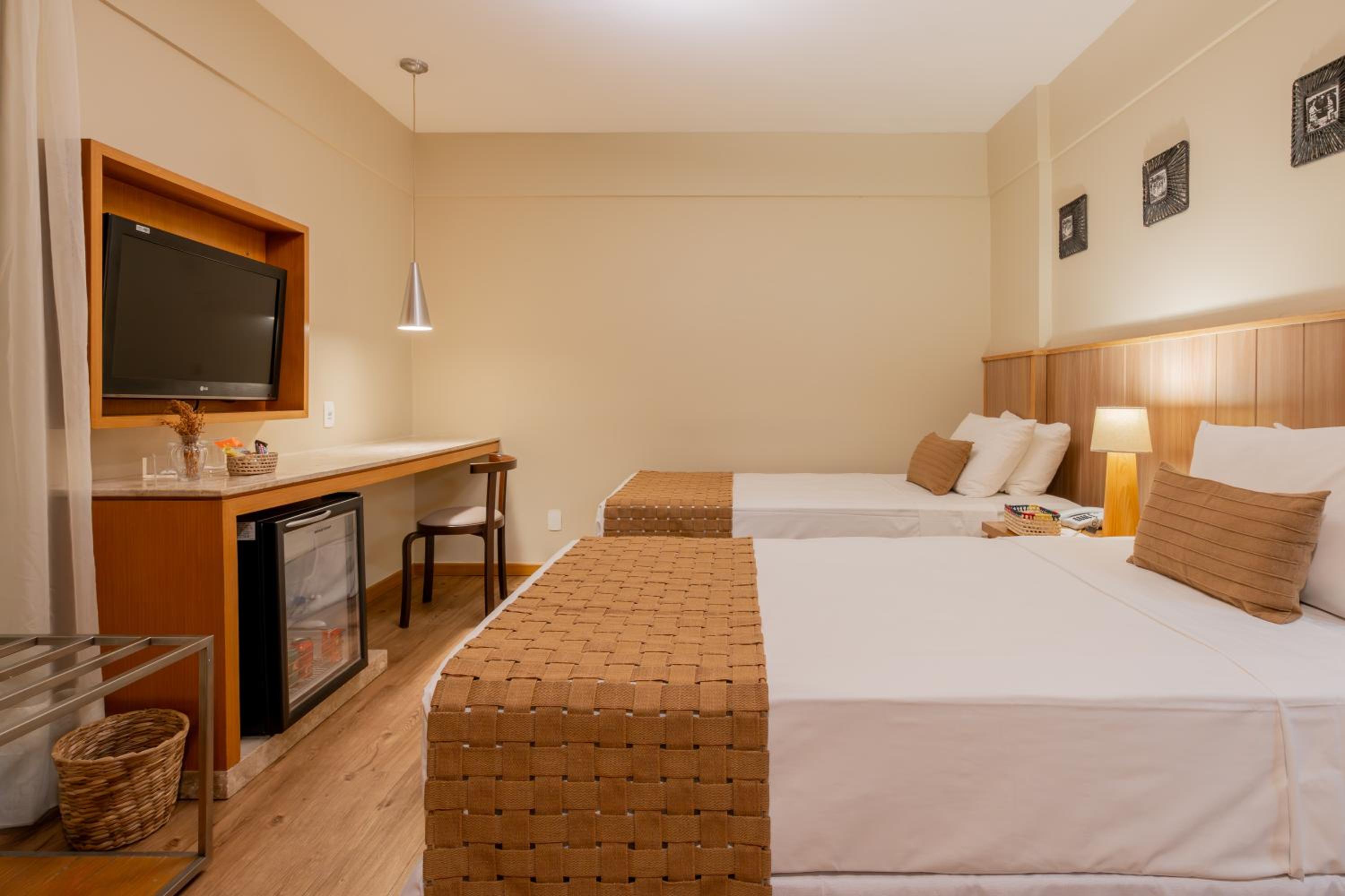 Standard Room - Photo 7